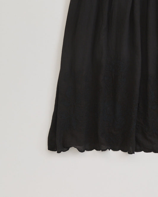 Crinkle Crinkle Crinkle embroidery scallop cami dress