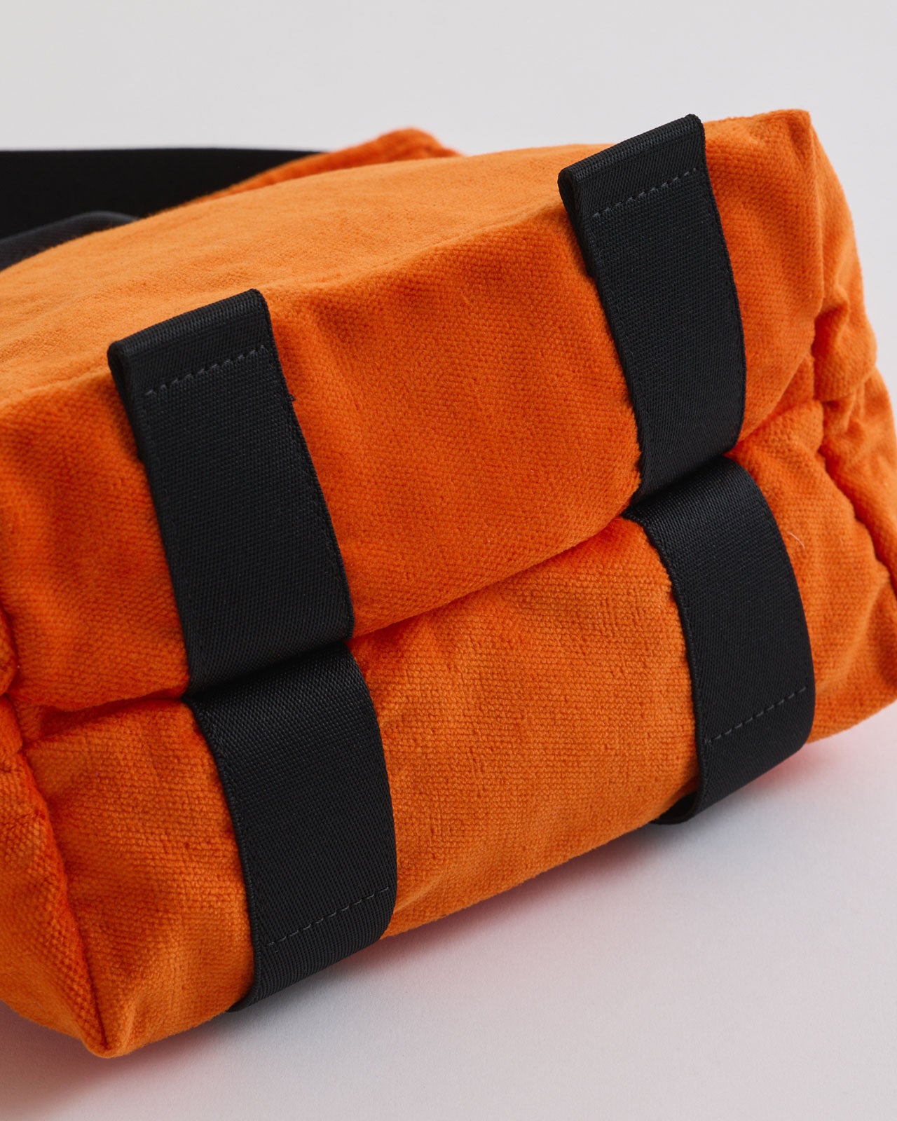 AMIACALVA Corduroy messenger (S)