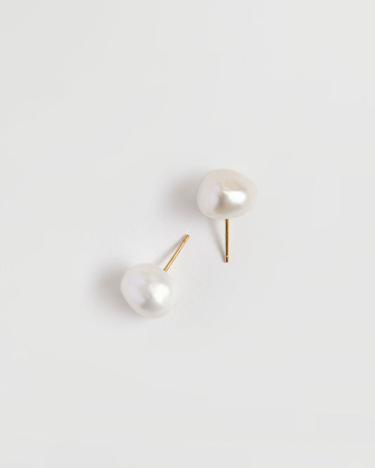 CADEAUX BUMPY PEARL EARRINGS
