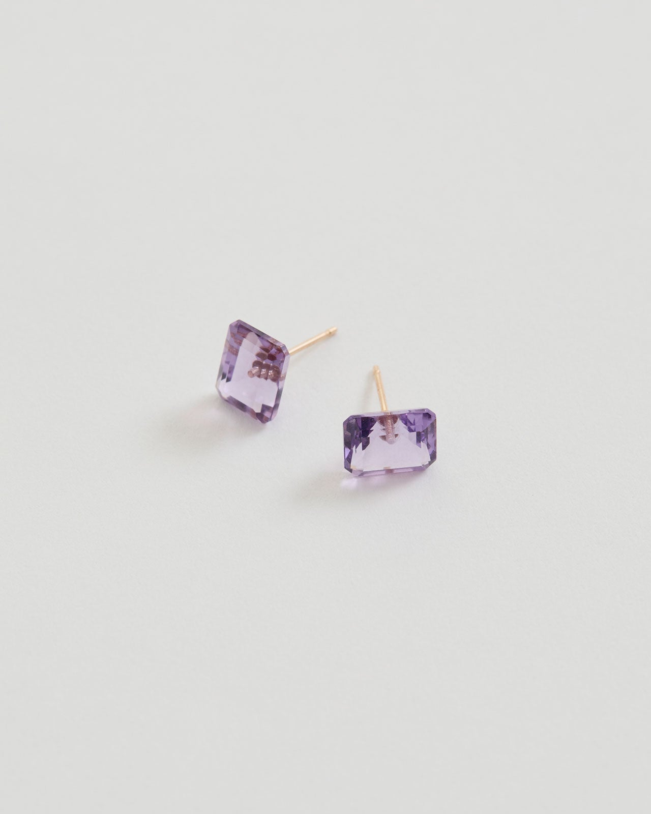 COLORED STONE EARRINGS (Amethyst)