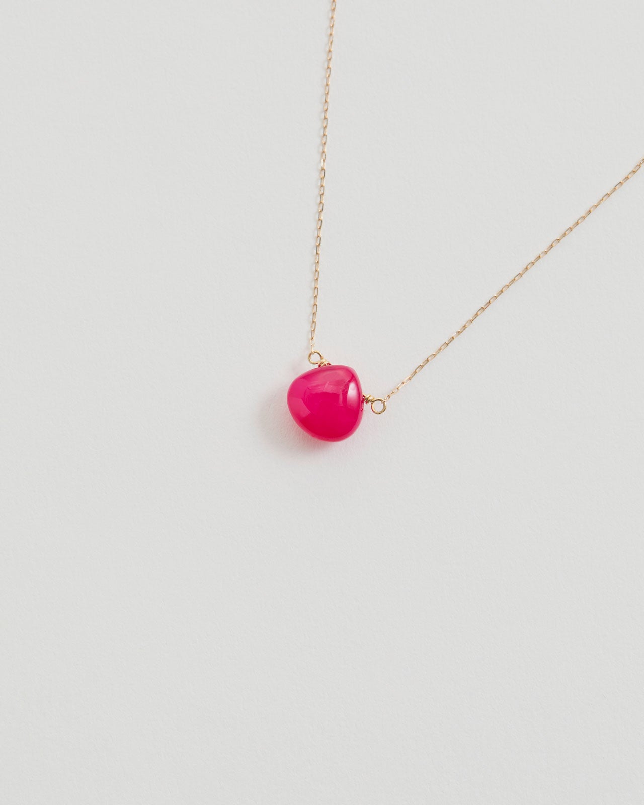 COLORED STONE NECKLACE (Pink Chalcedony)