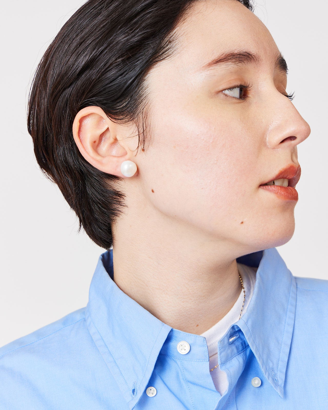 CADEAUX BUMPY PEARL EARRINGS