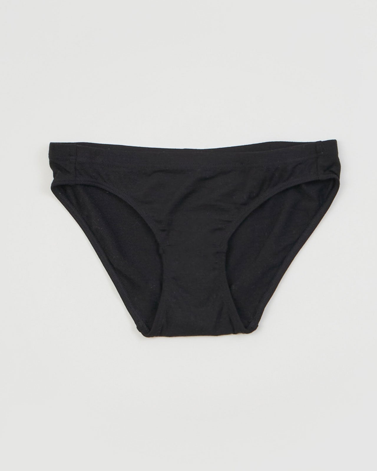tres BASIC SHORTS
