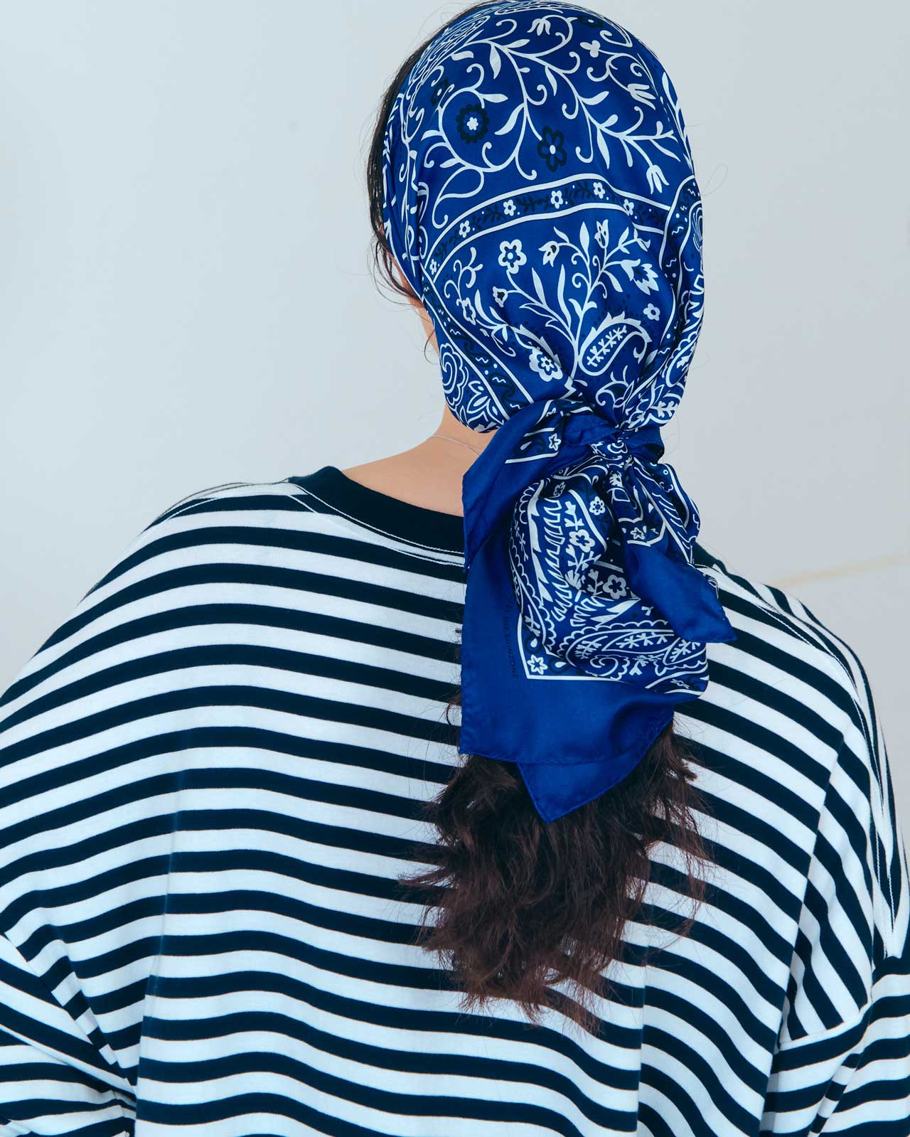BANDANA PRINTED SILK SCARF