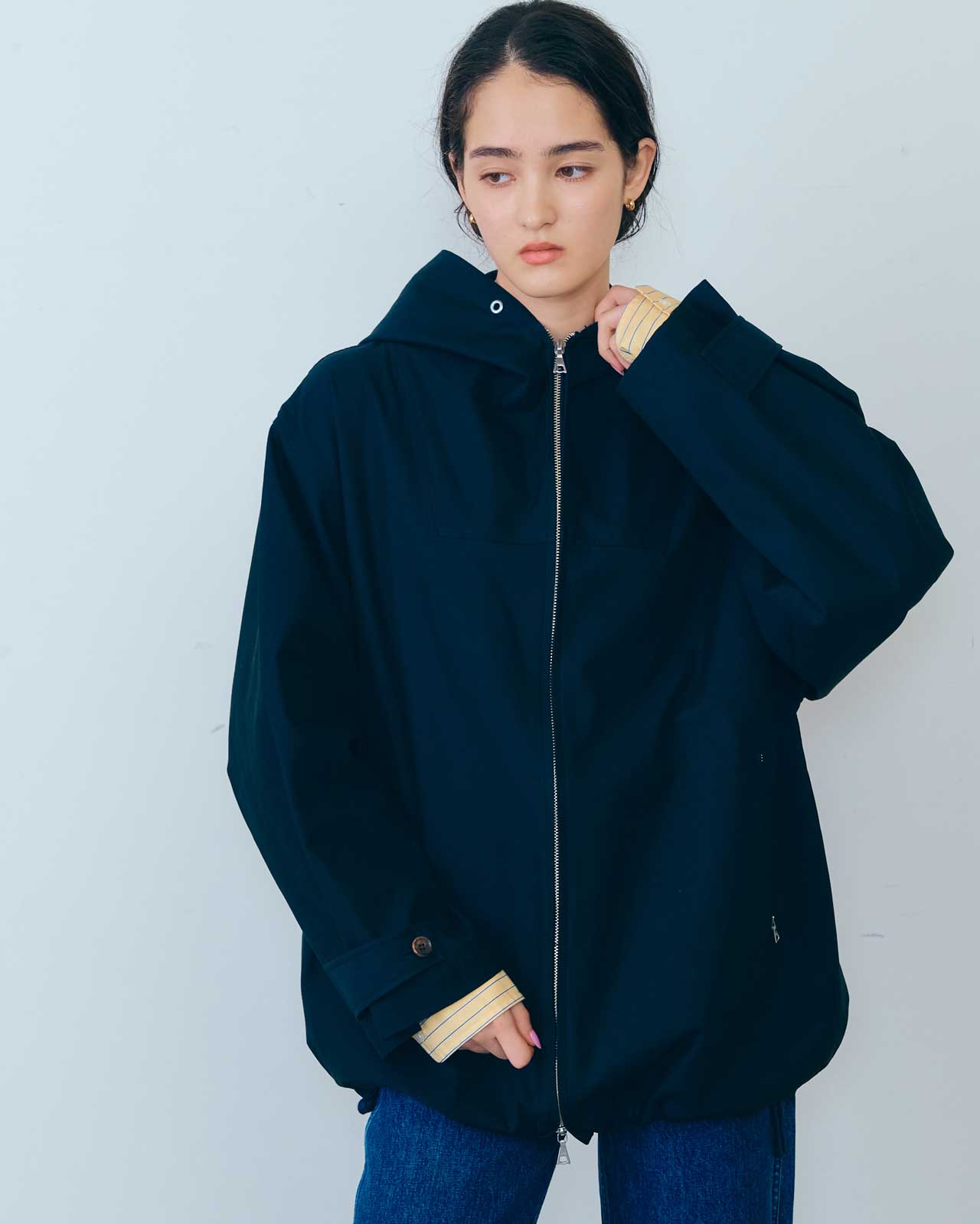 HOODED JACKET