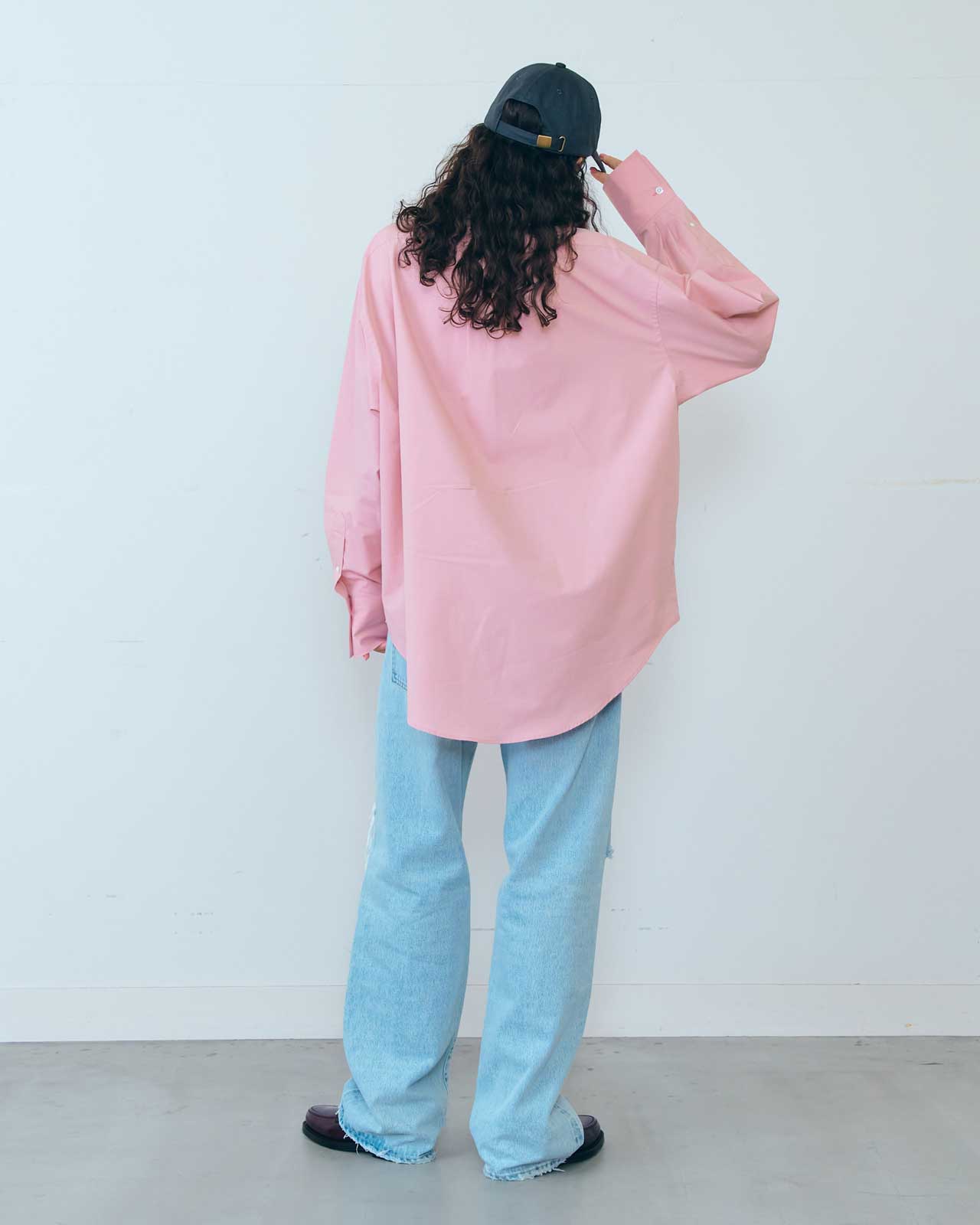 POINTED COLLAR SHIRT