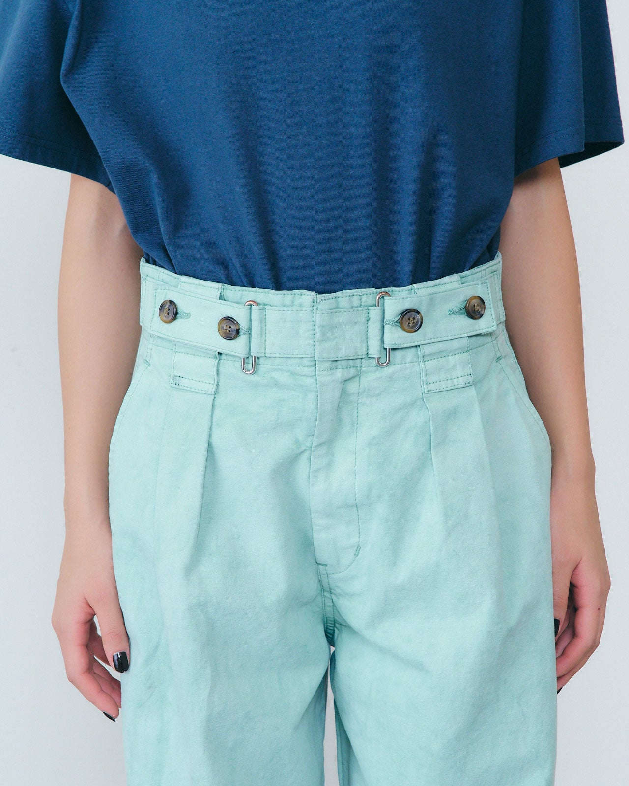 GARMENT DYE TAPERED PANTS