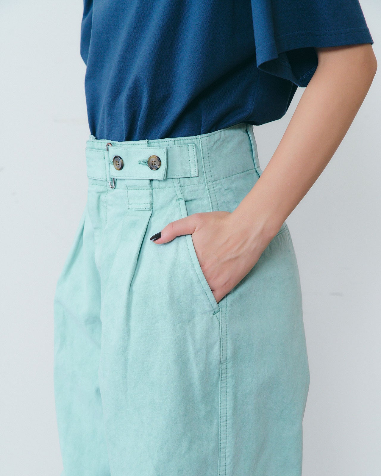 GARMENT DYE TAPERED PANTS