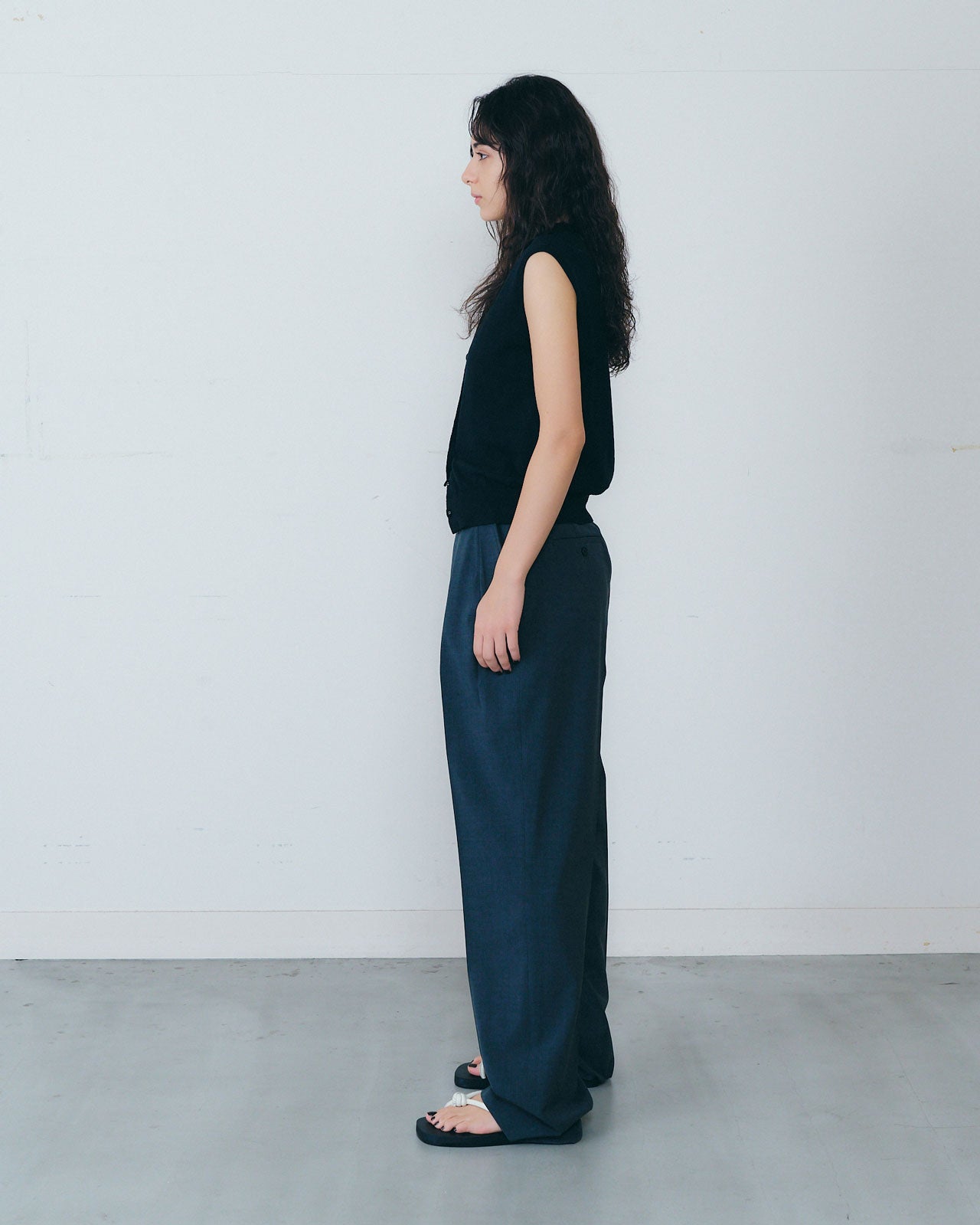 ICE COTTON KNIT SLEEVELESS TOP