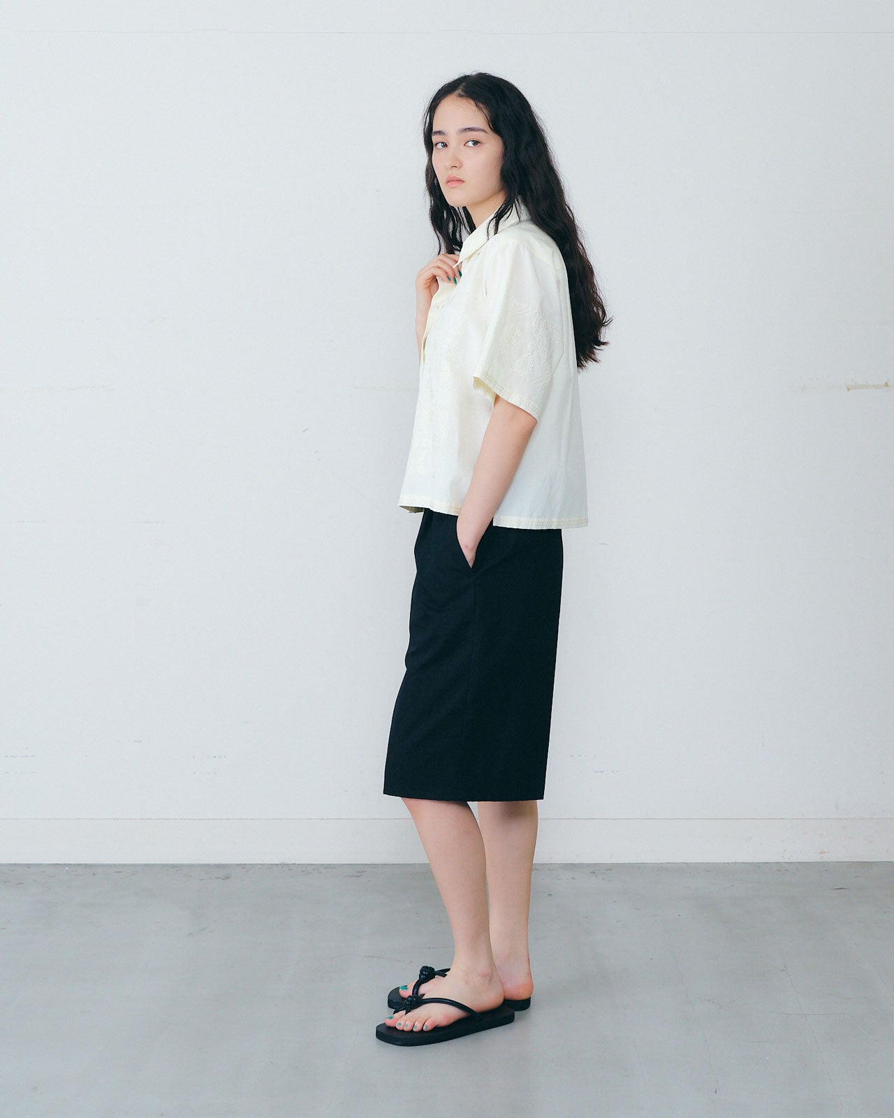 TILE PATTERN EMBROIDERY SHIRT