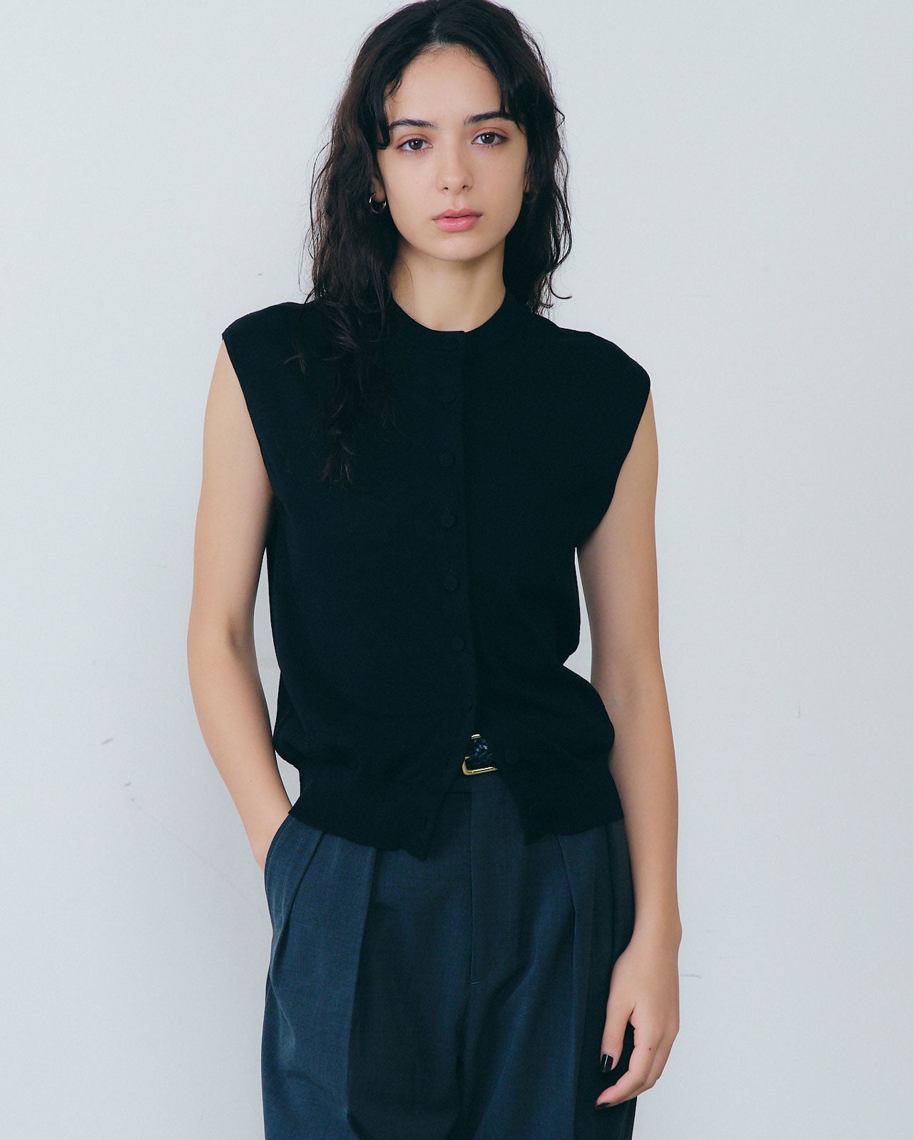 ICE COTTON KNIT SLEEVELESS TOP