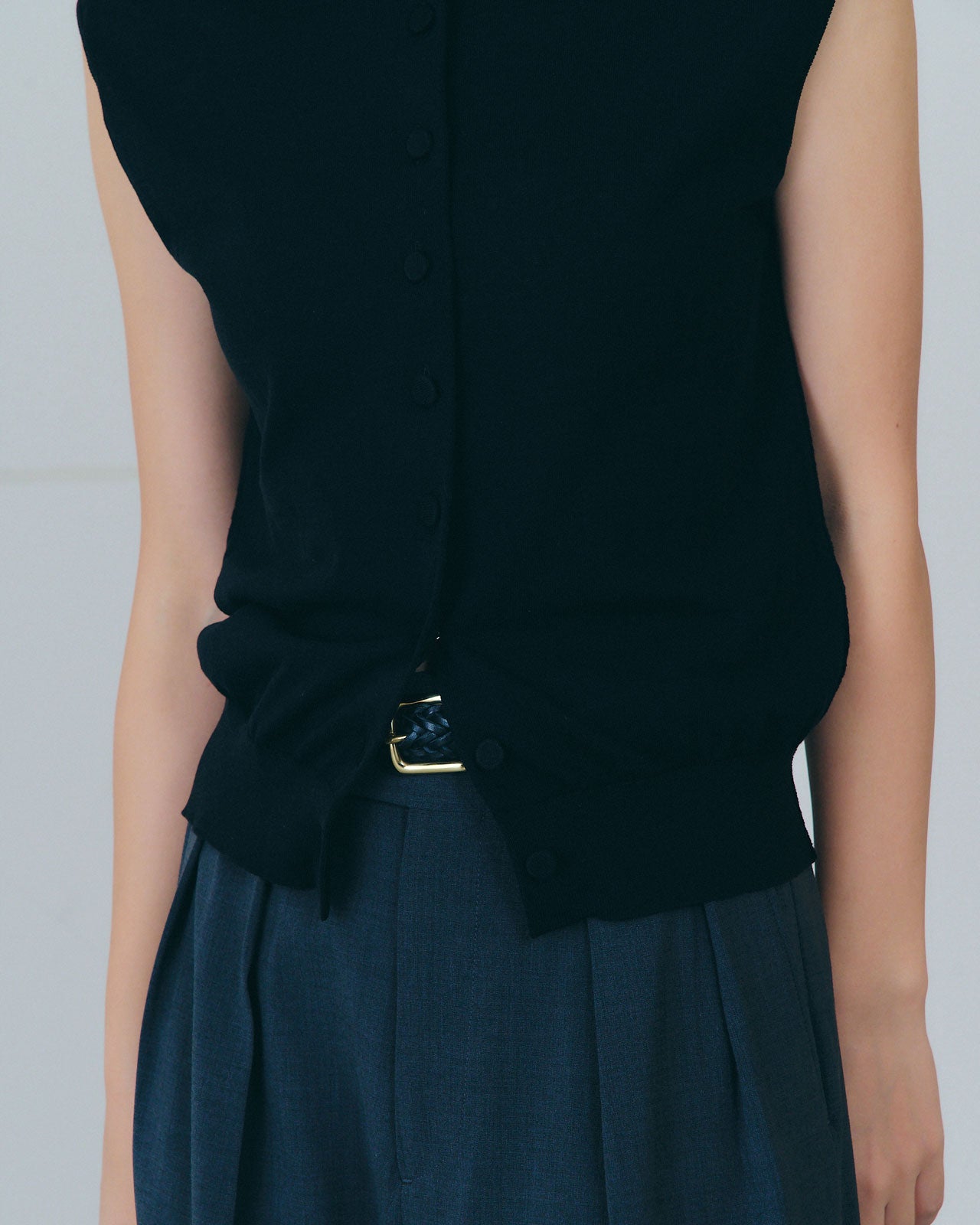 ICE COTTON KNIT SLEEVELESS TOP