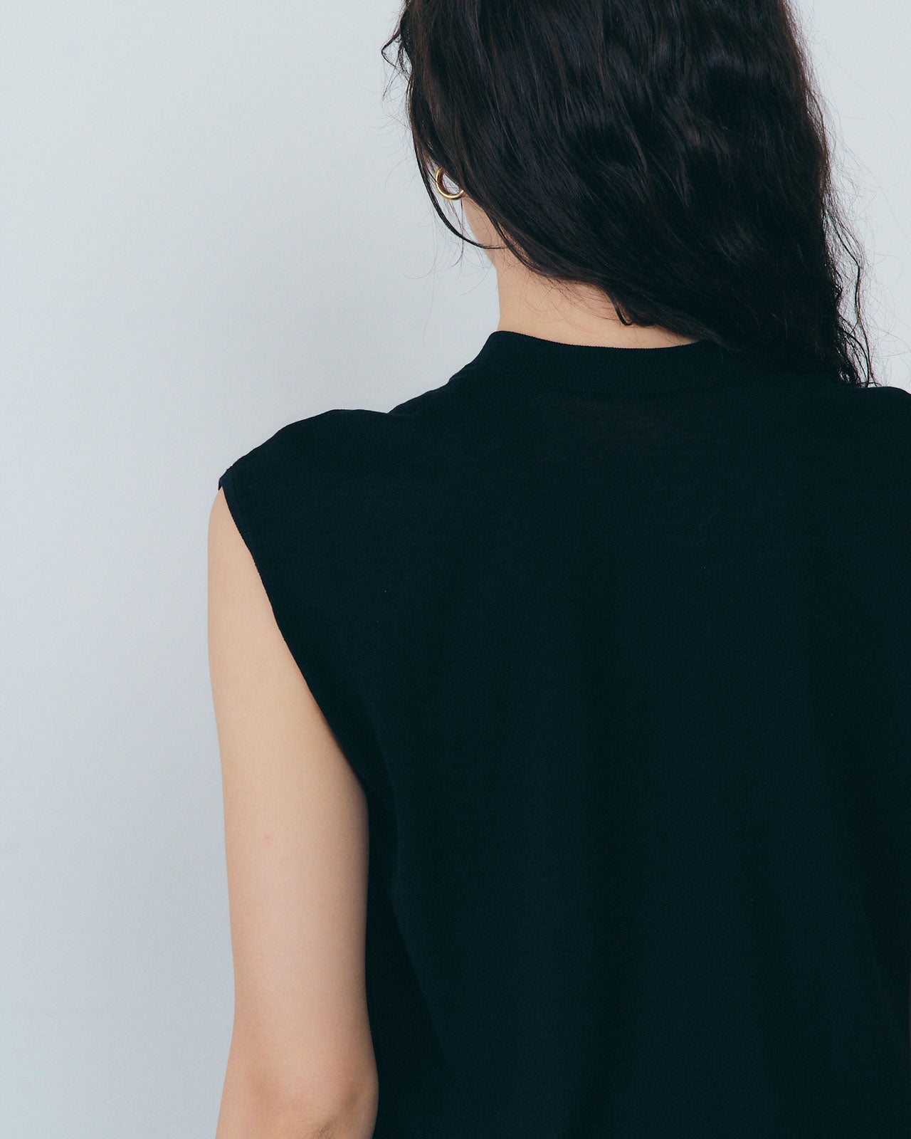 ICE COTTON KNIT SLEEVELESS TOP