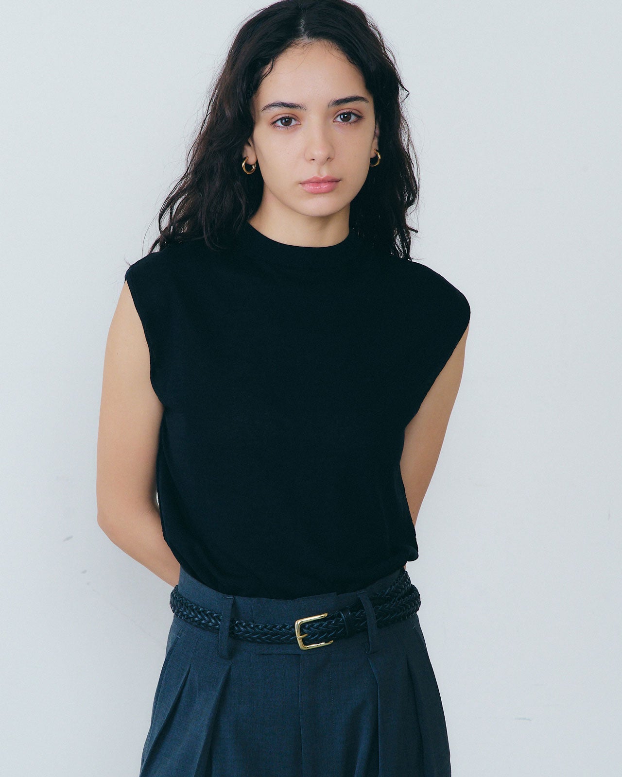 ICE COTTON KNIT SLEEVELESS TOP