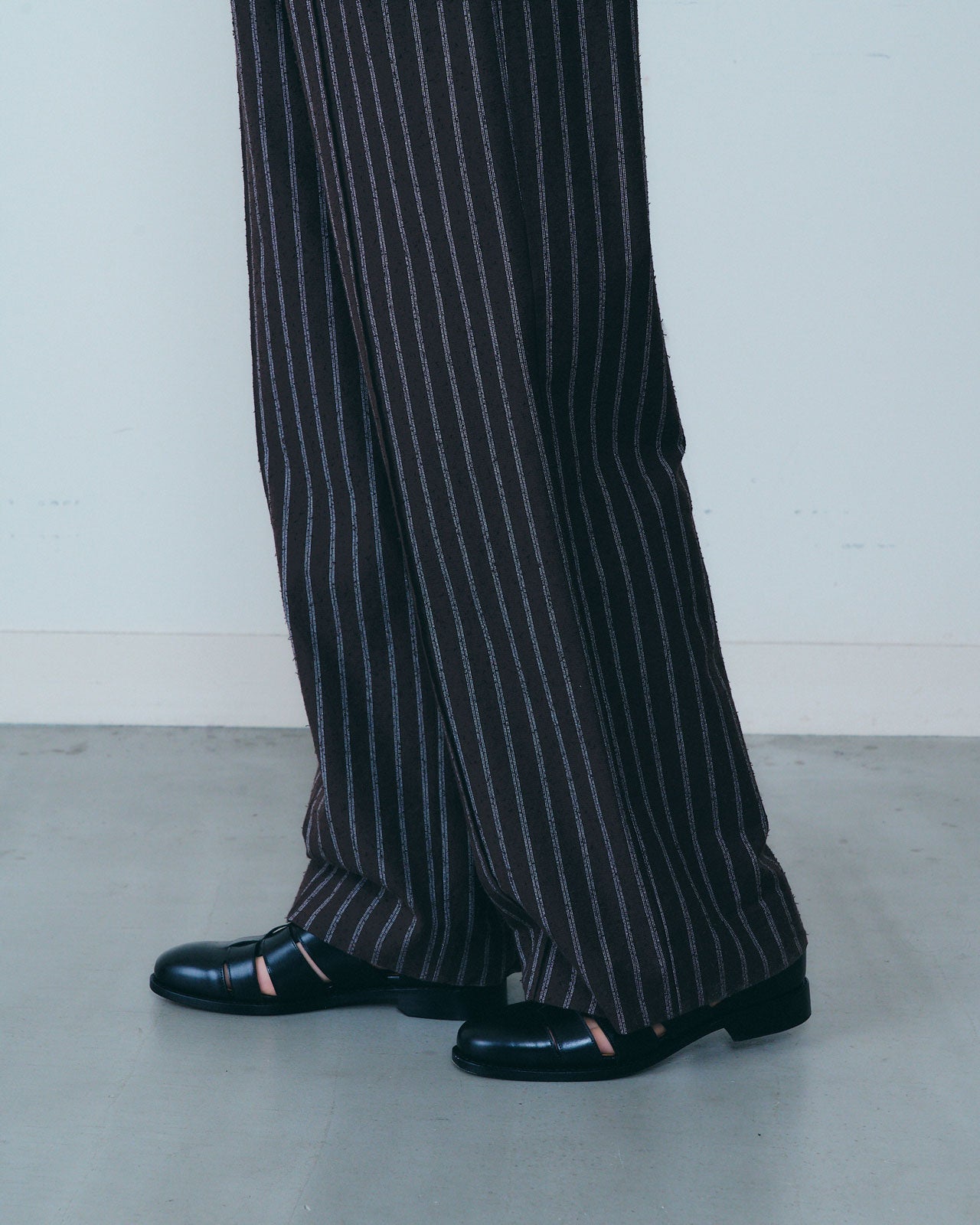 NOSTALGIC STRIPED WIDE PANTS