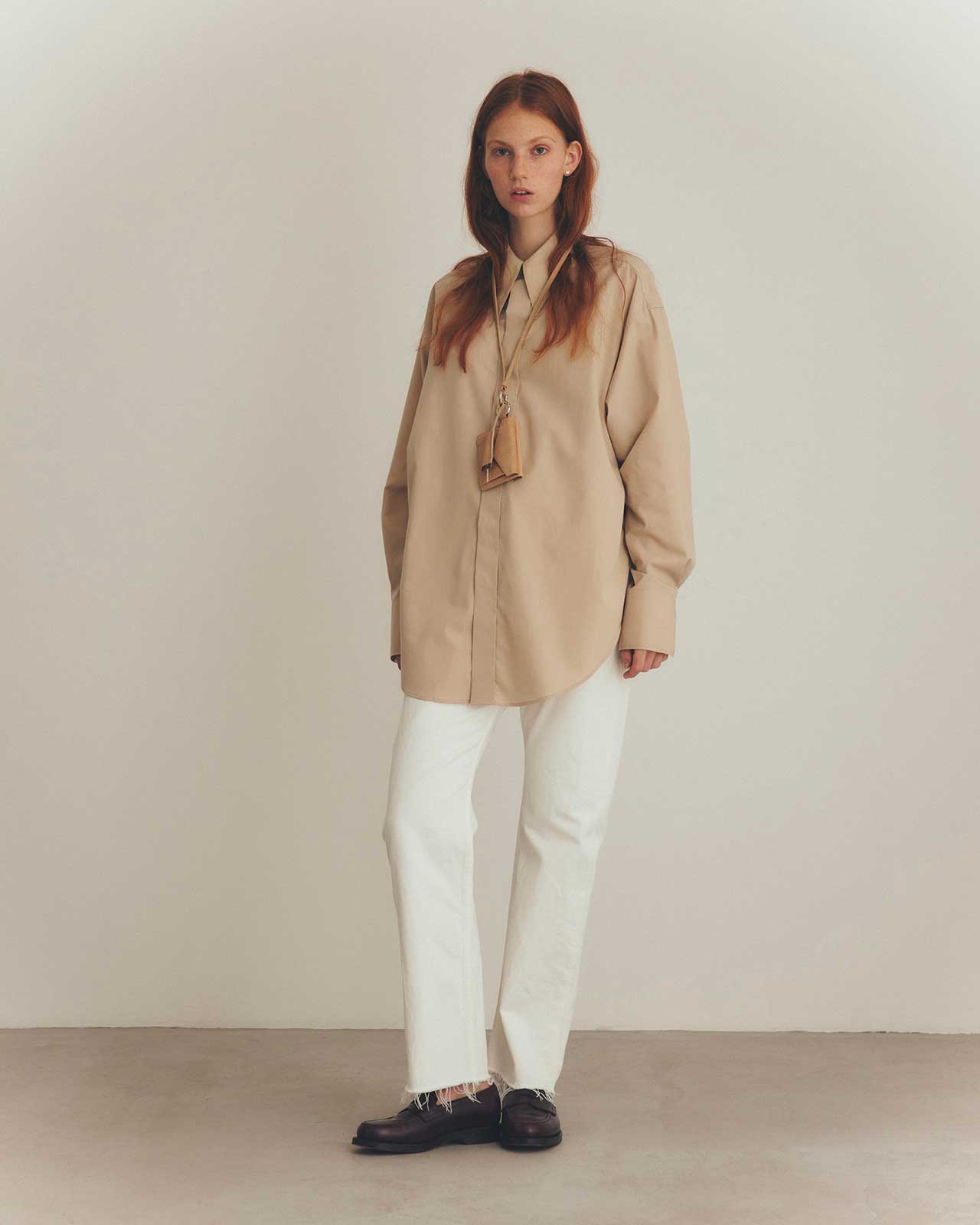 POINTED COLLAR SHIRT