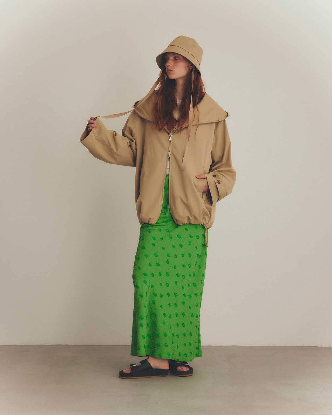 HOODED JACKET