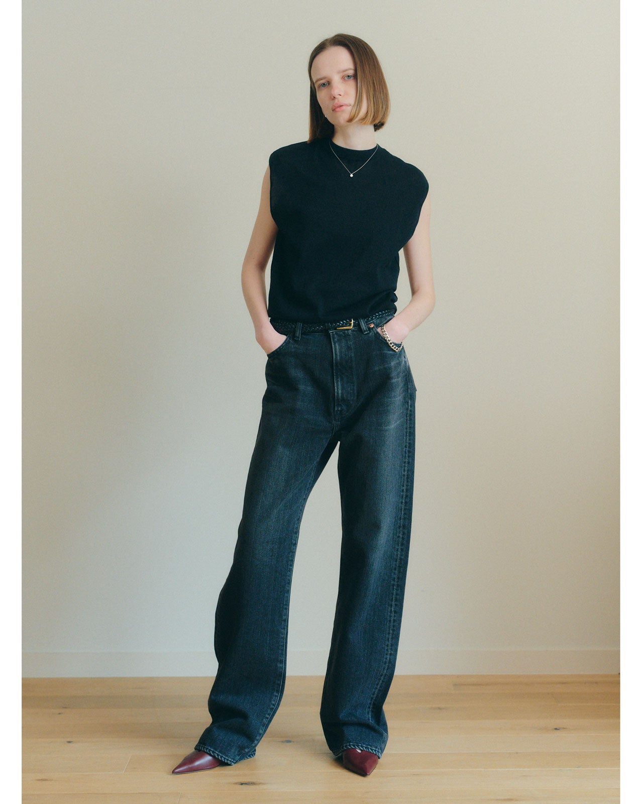 ICE COTTON KNIT SLEEVELESS TOP