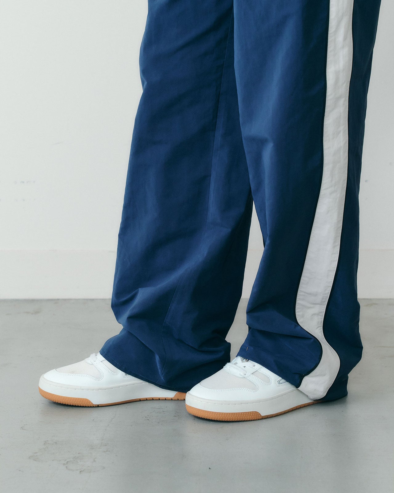 【9月中旬入荷予定】BICOLOR TRACK PANTS