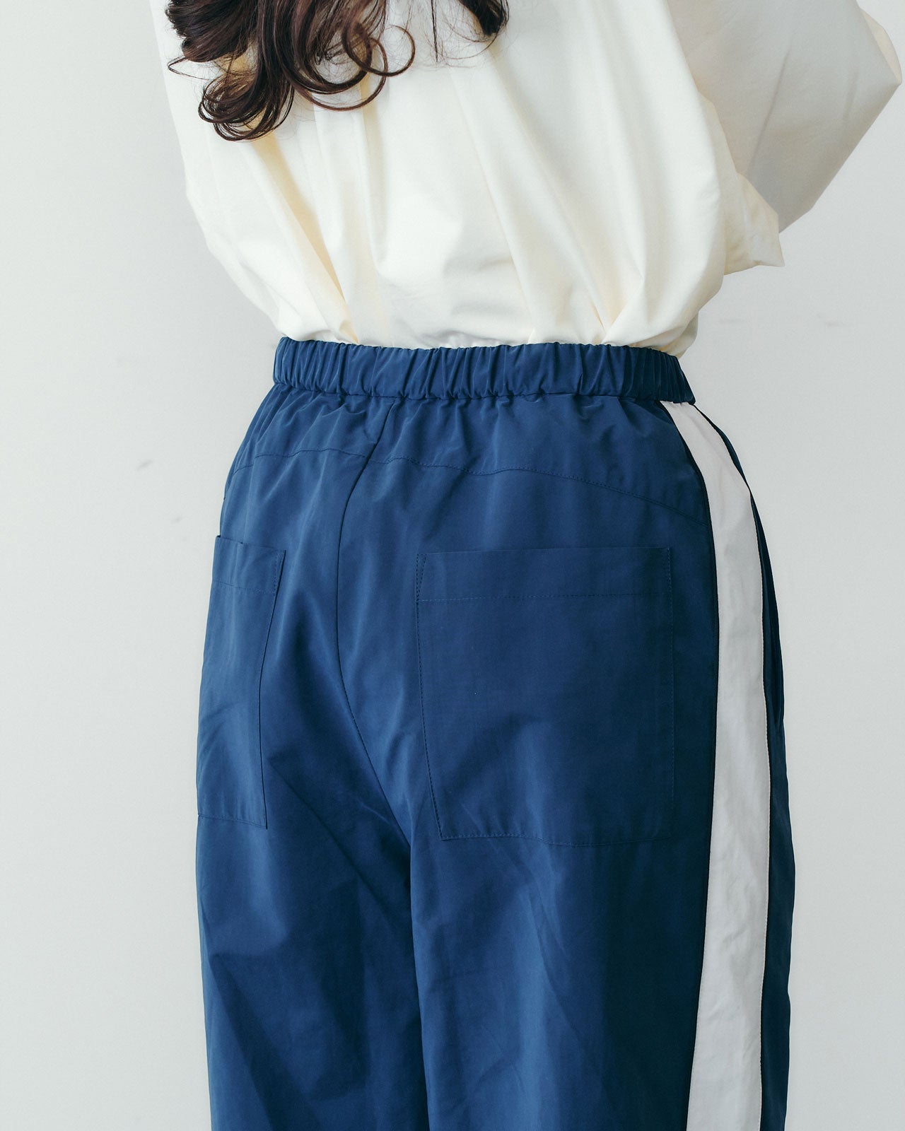 【9月中旬入荷予定】BICOLOR TRACK PANTS