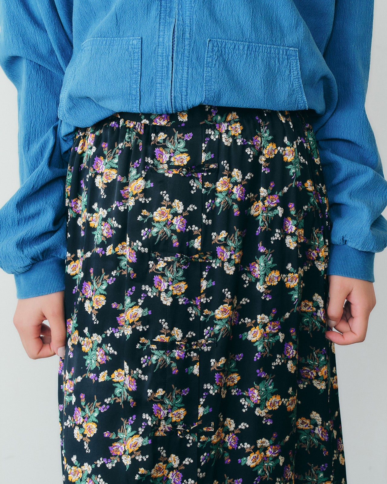 FLOWER BOUQUET PRINTED SATIN SKIRT