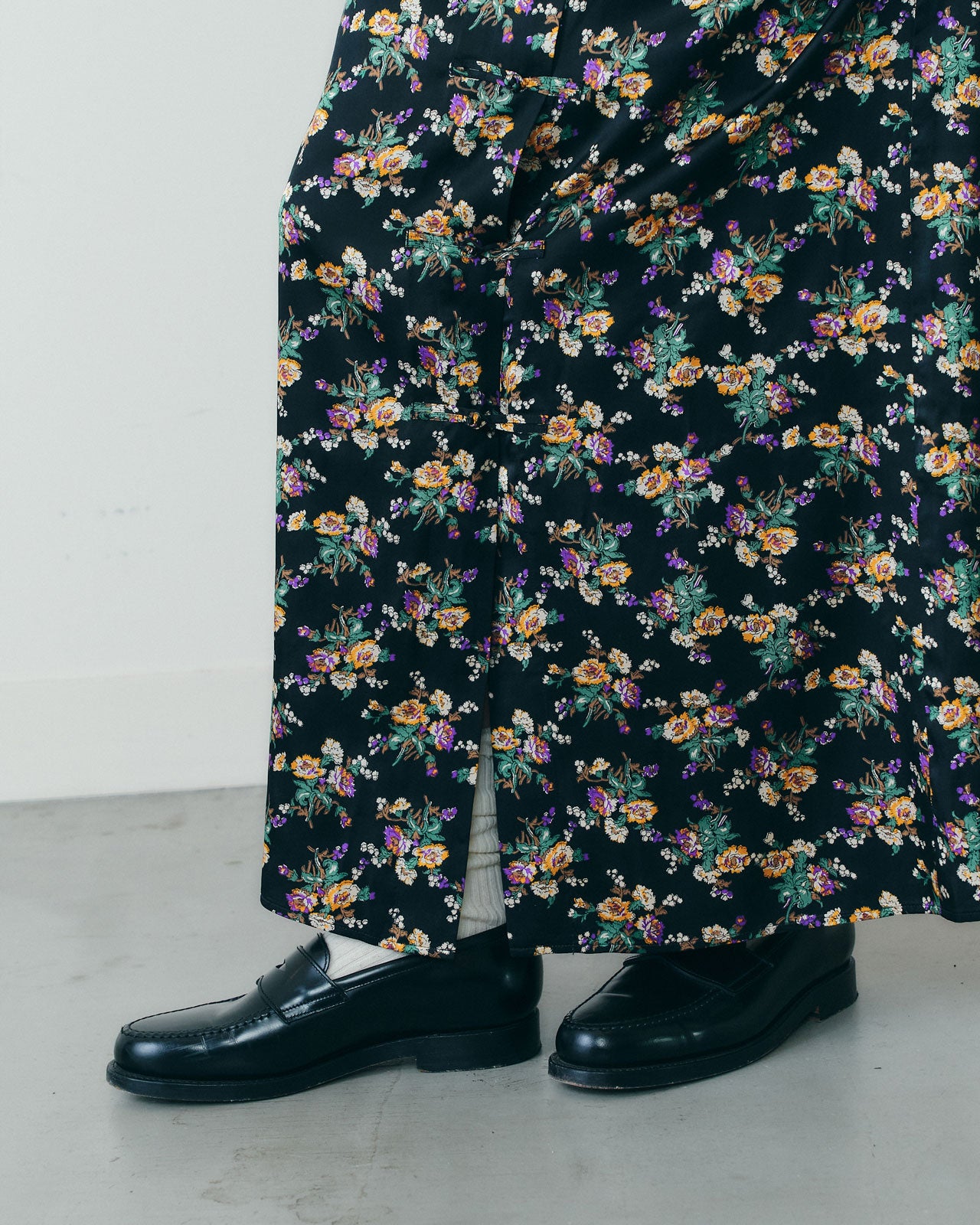 FLOWER BOUQUET PRINTED SATIN SKIRT