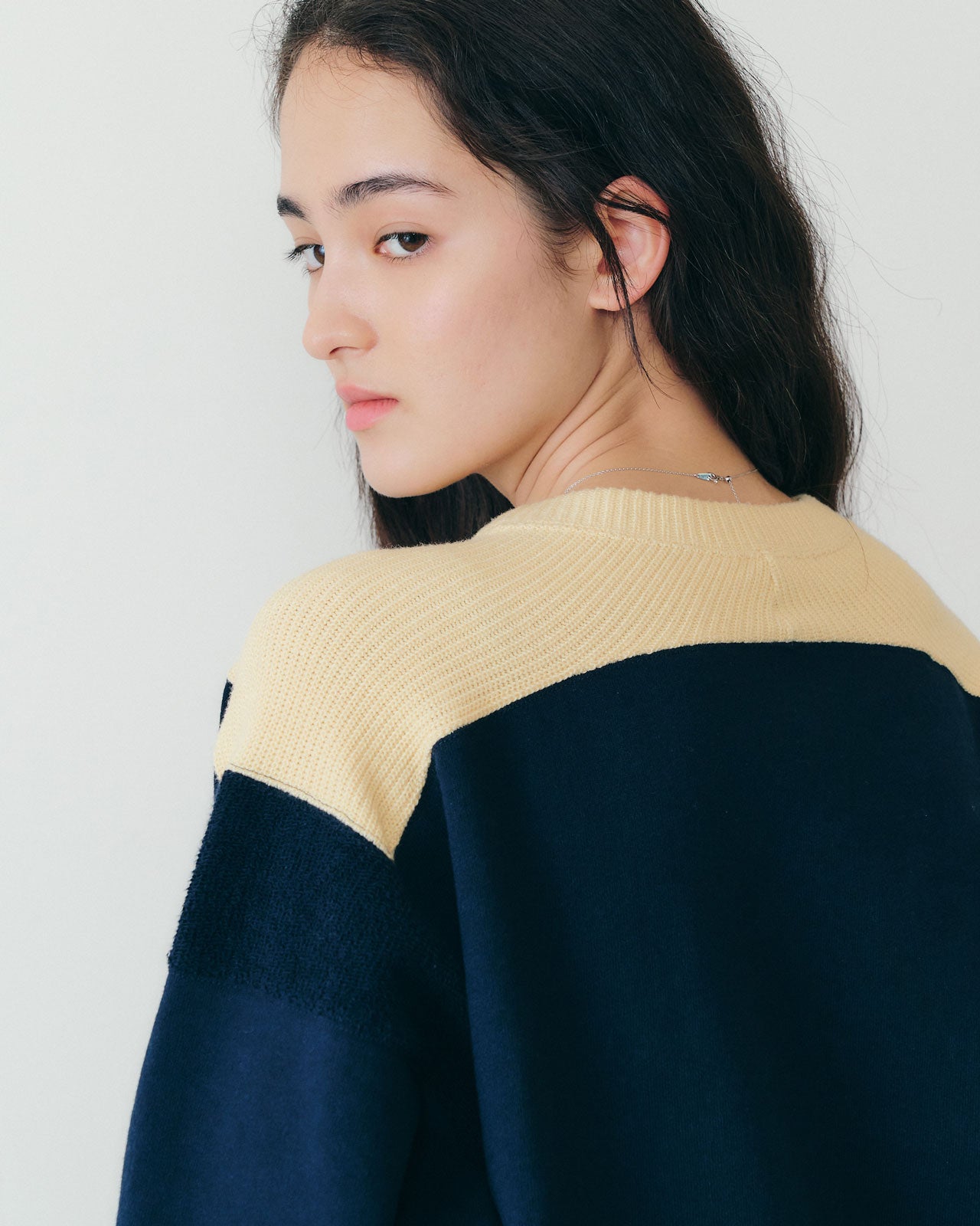 【11月上旬入荷予定】COLOR BLOCK SWEATSHIRT