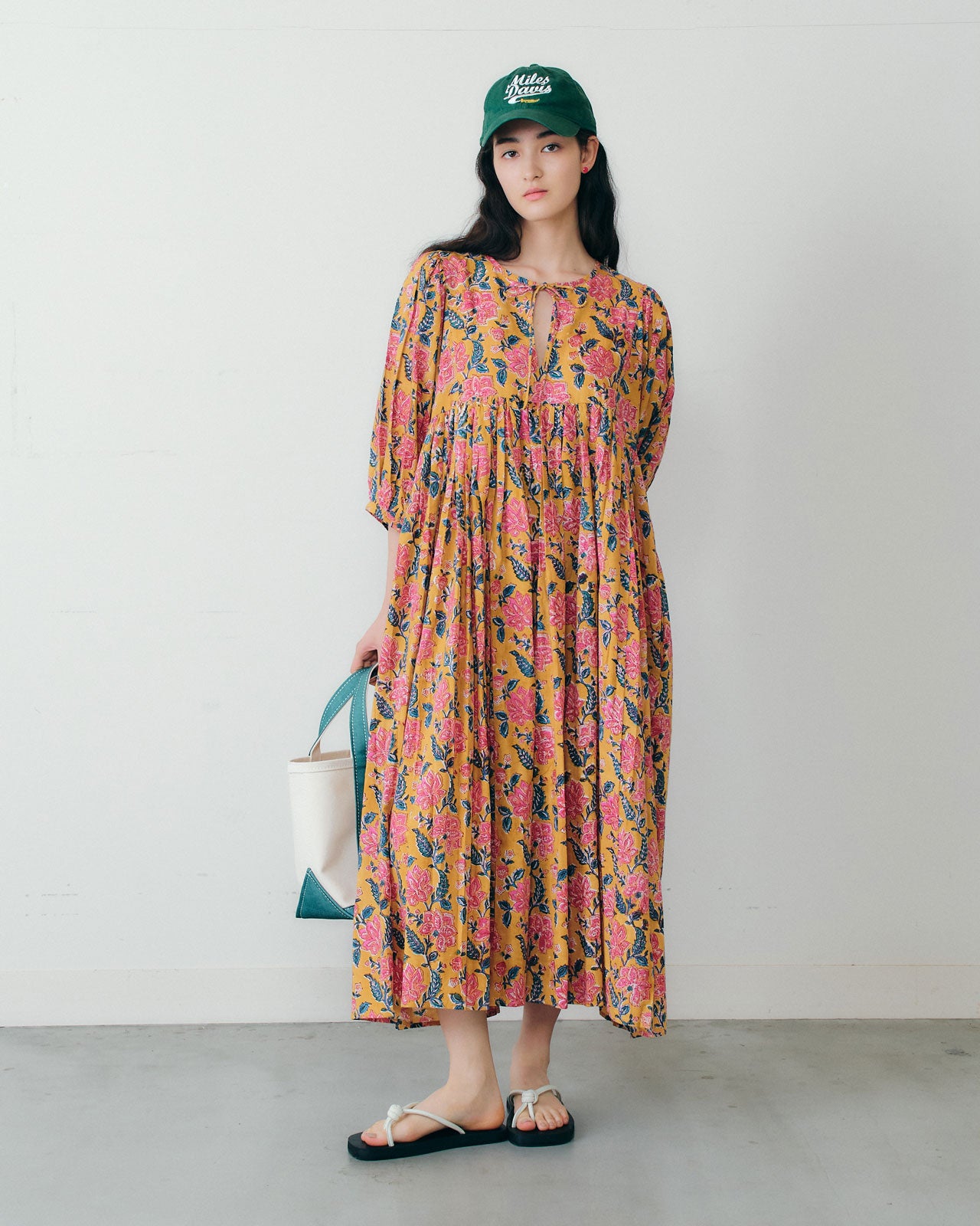 MEDIUM TOTE