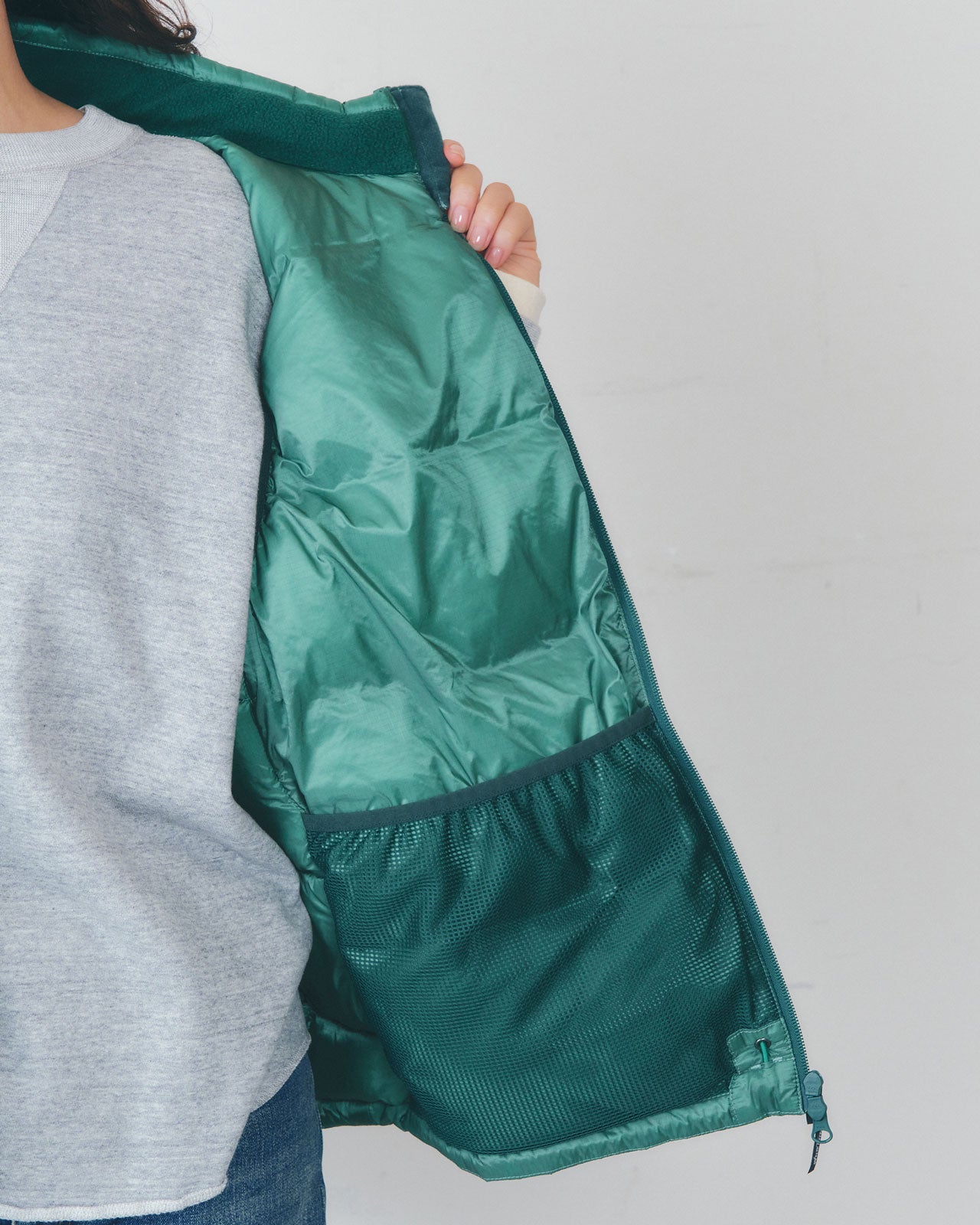 【10月中旬お届け】"EXCLUSIVE COLOR" WILD THINGS BIVOUAC LOFT VEST
