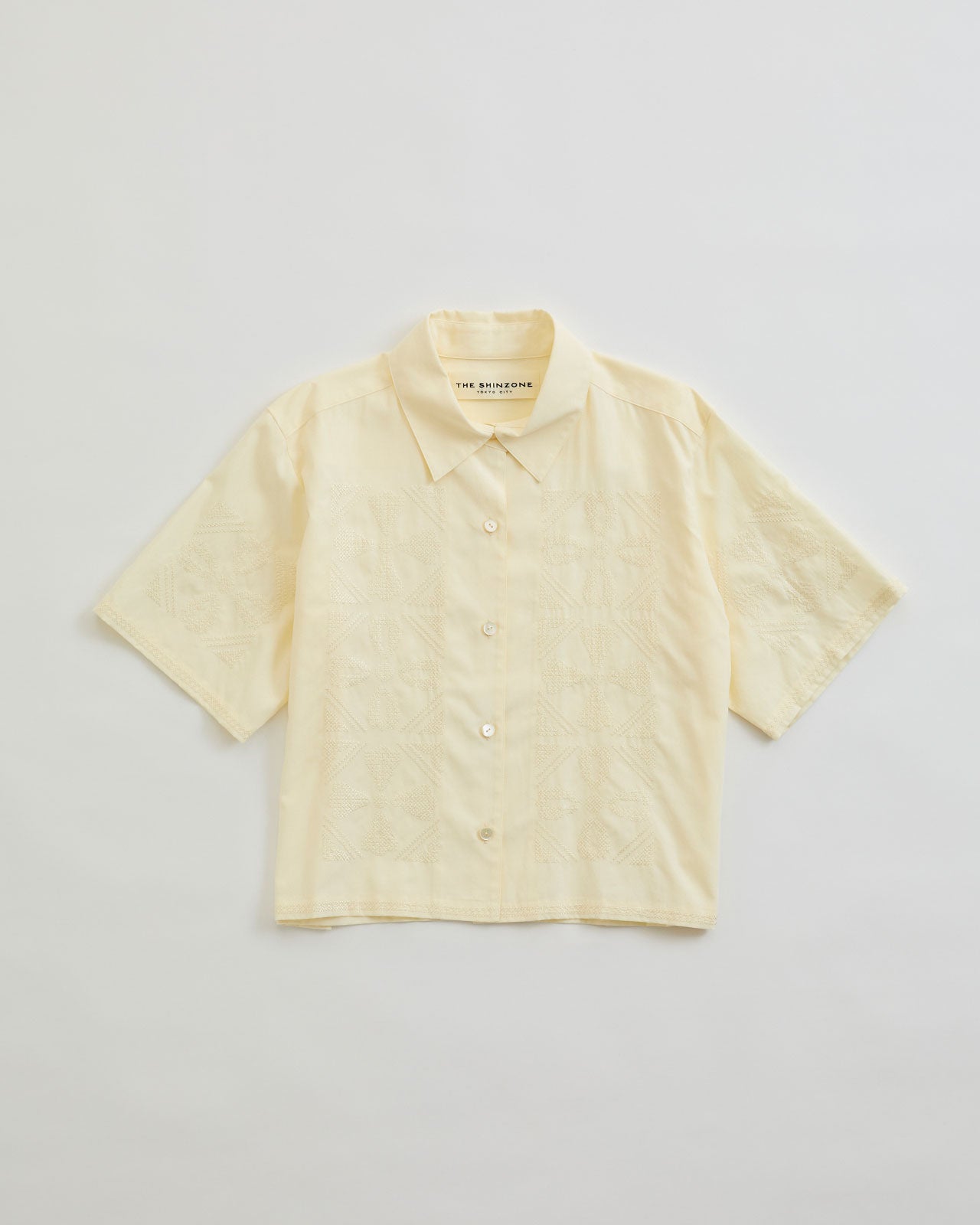 TILE PATTERN EMBROIDERY SHIRT