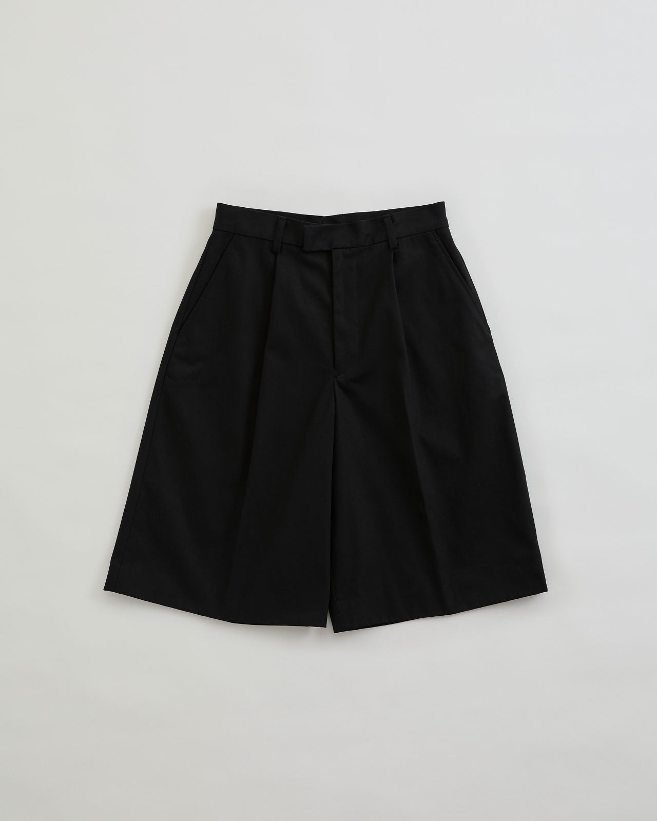 SUMMER GABARDINE HALF PANTS