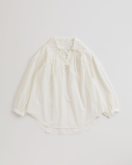 【2月上旬入荷予定】LACE-UP BLOUSE