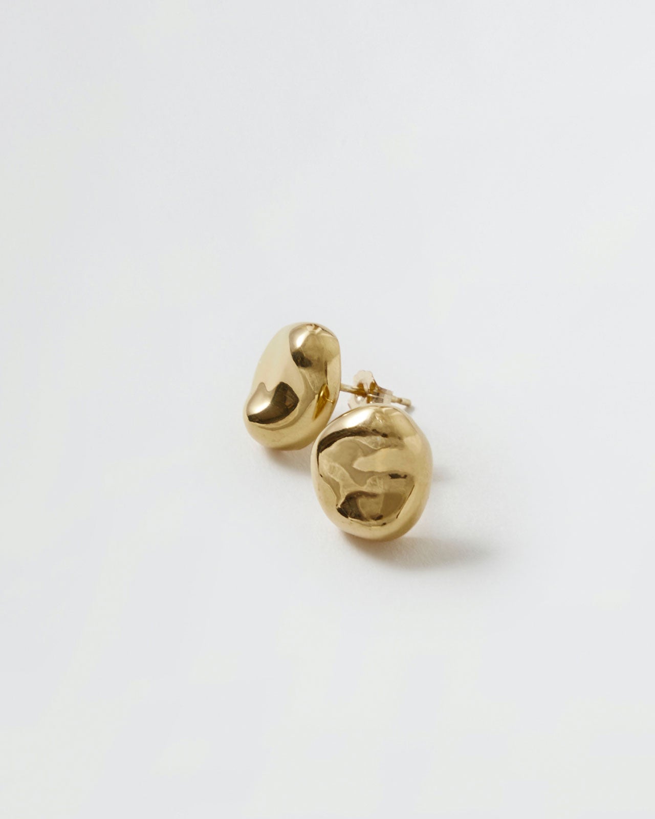 AGMES SMALL GIA STUDS(GOLD) – Shinzone