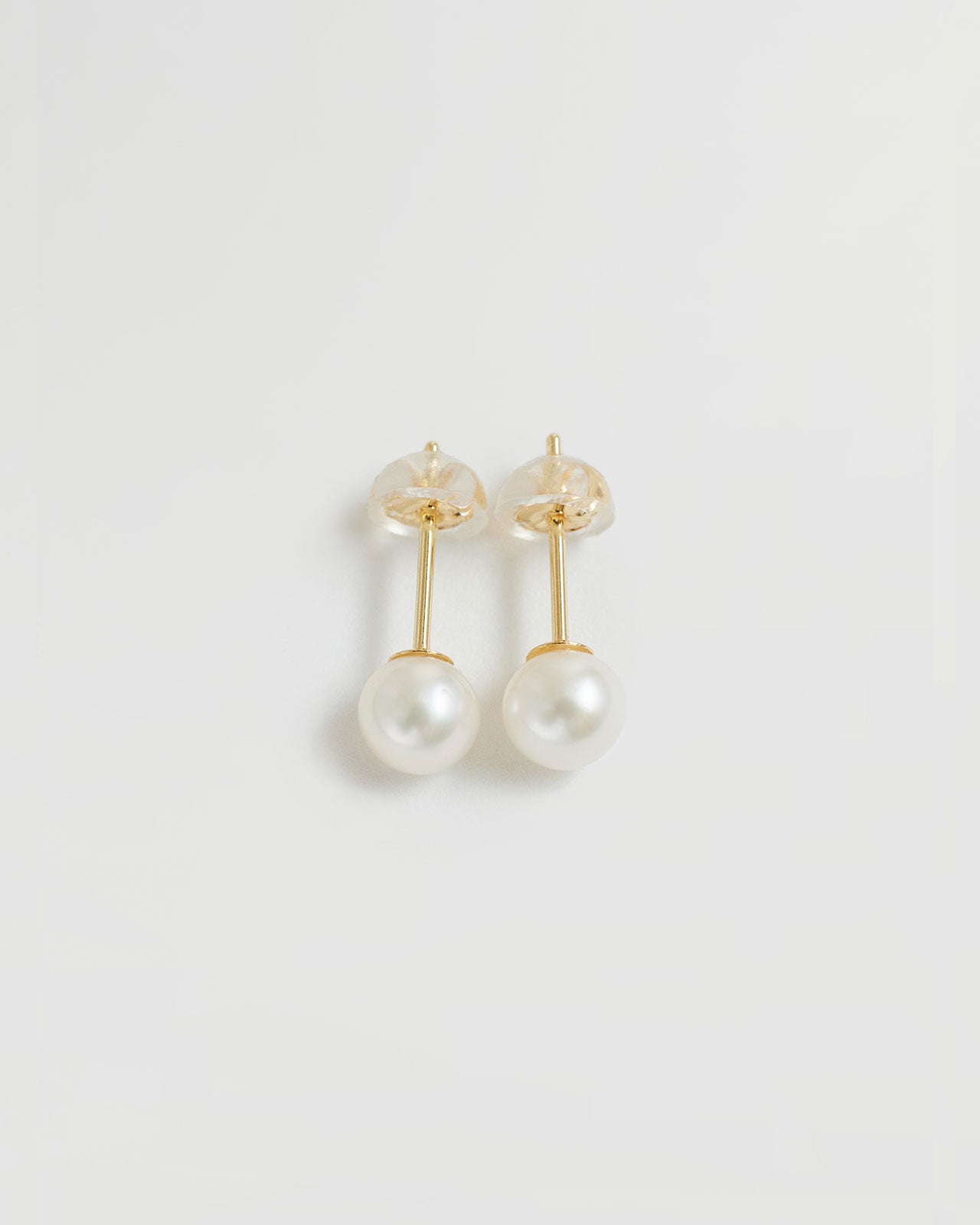 CADEAUX SMALL PEARL EARRINGS