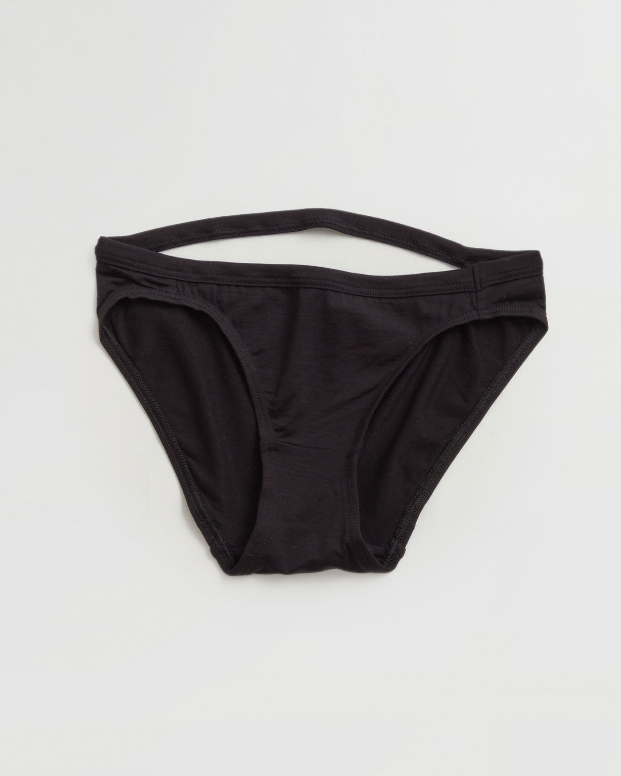 tres BACK STRING SHORTS