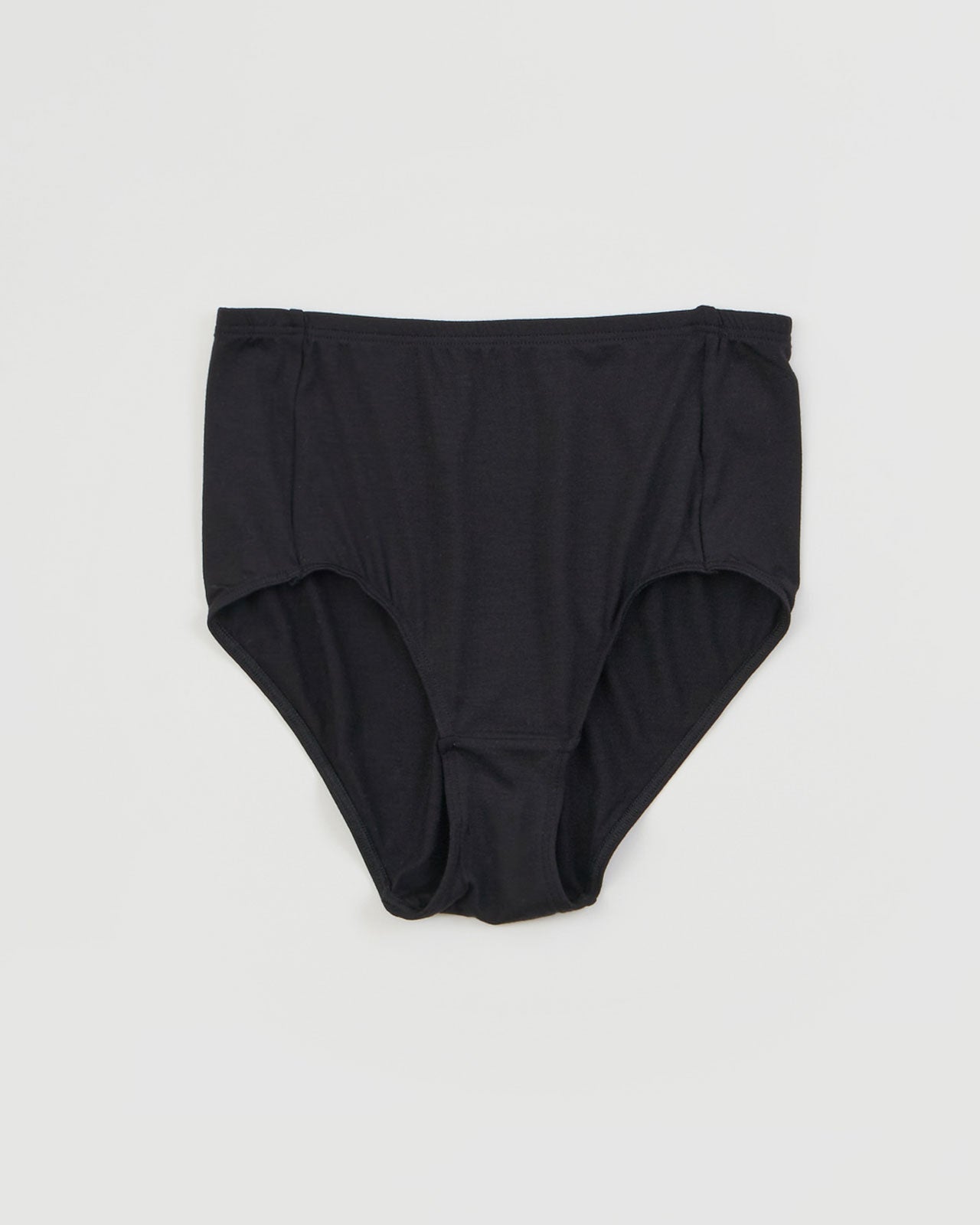 tres HIGHWAIST SHORTS