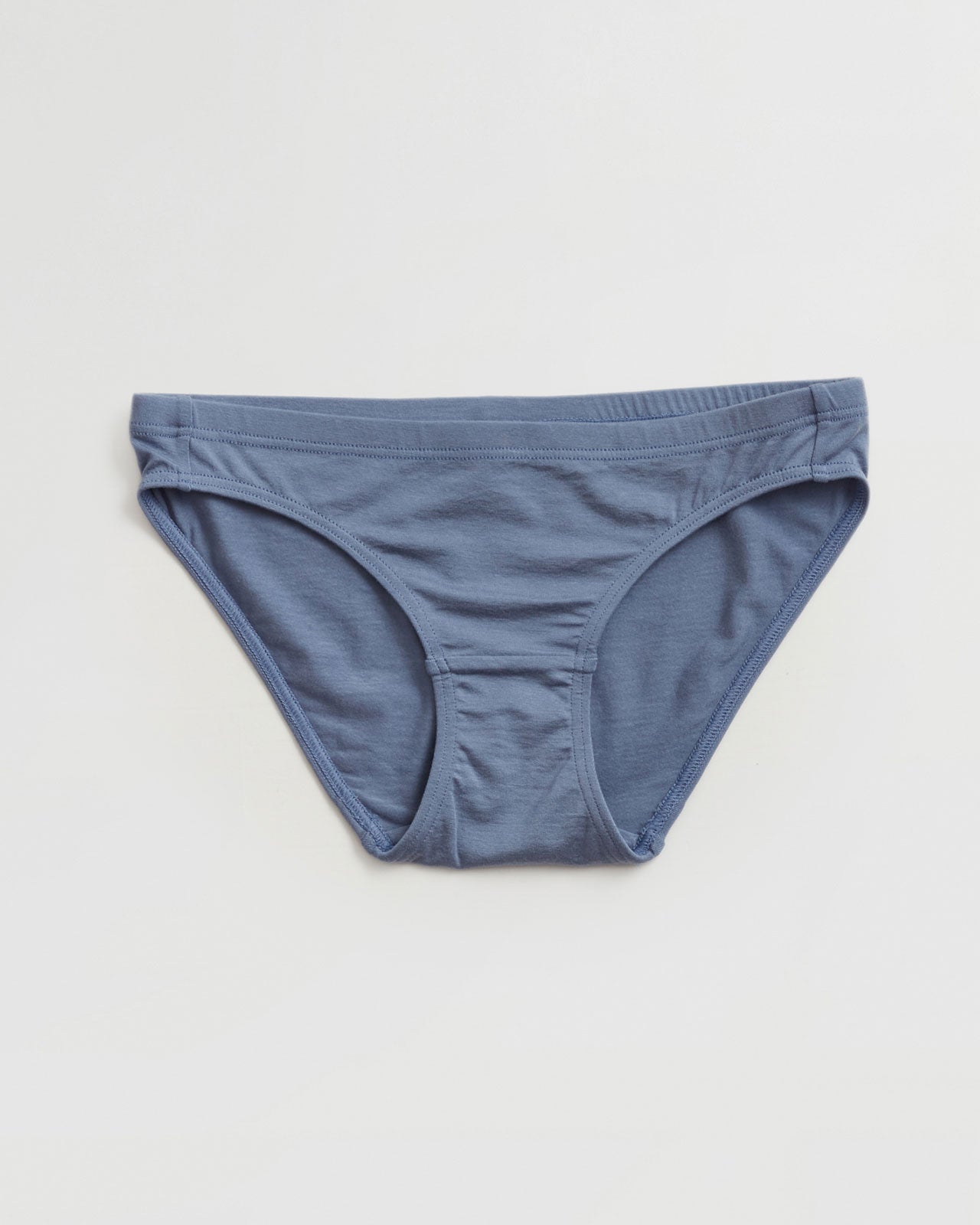 tres BASIC SHORTS