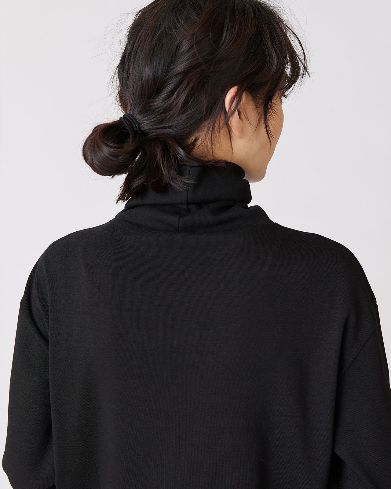 takes. FRAISE HIGHNECK PULLOVER