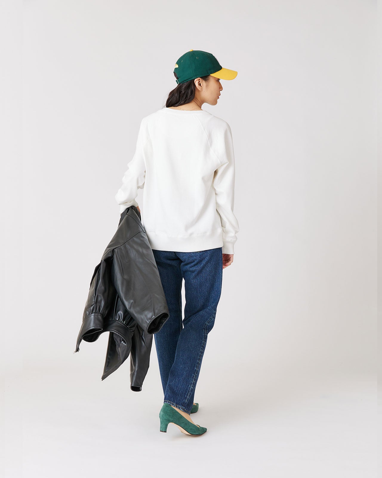 takes. Sweat Pullover