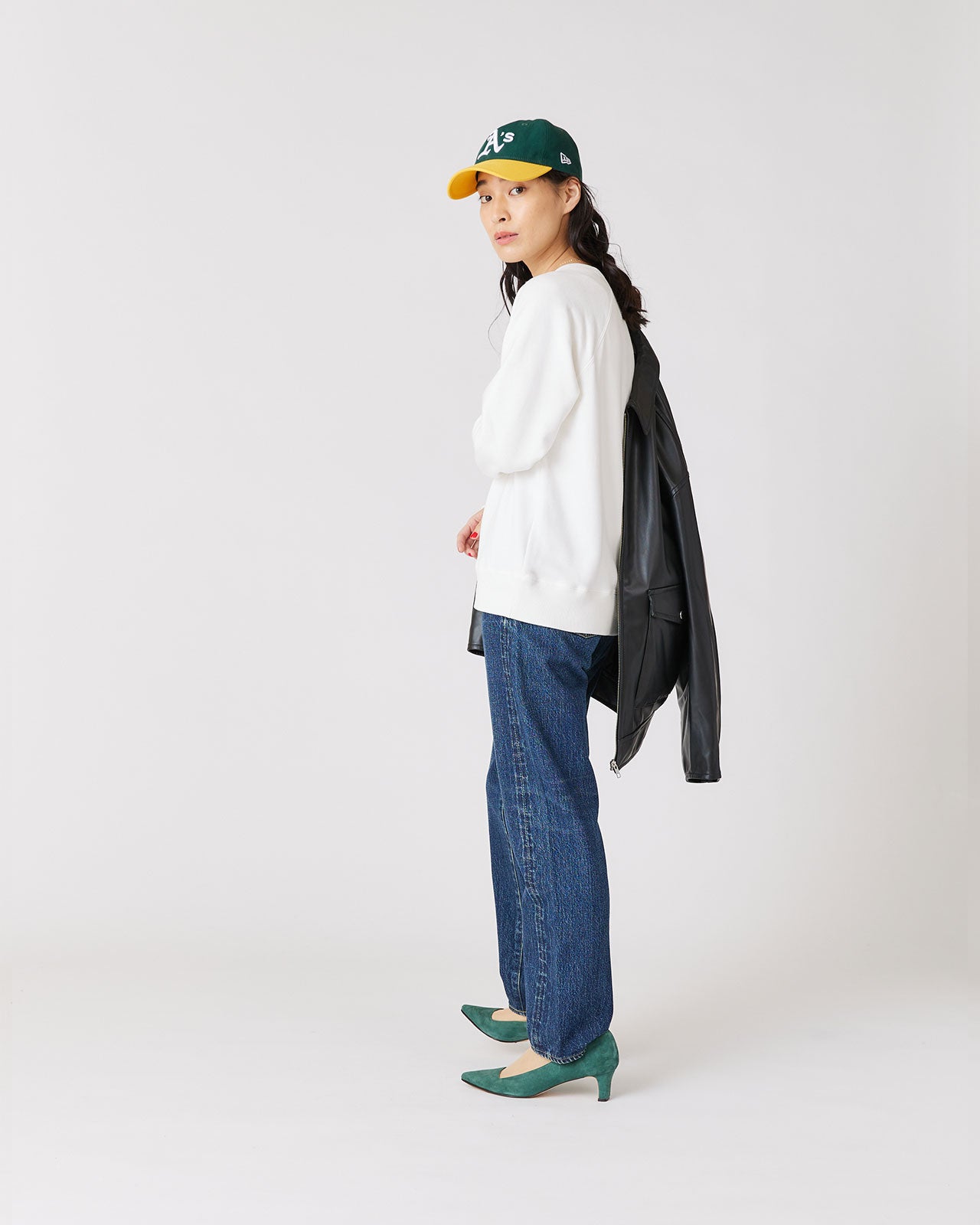 takes. Sweat Pullover