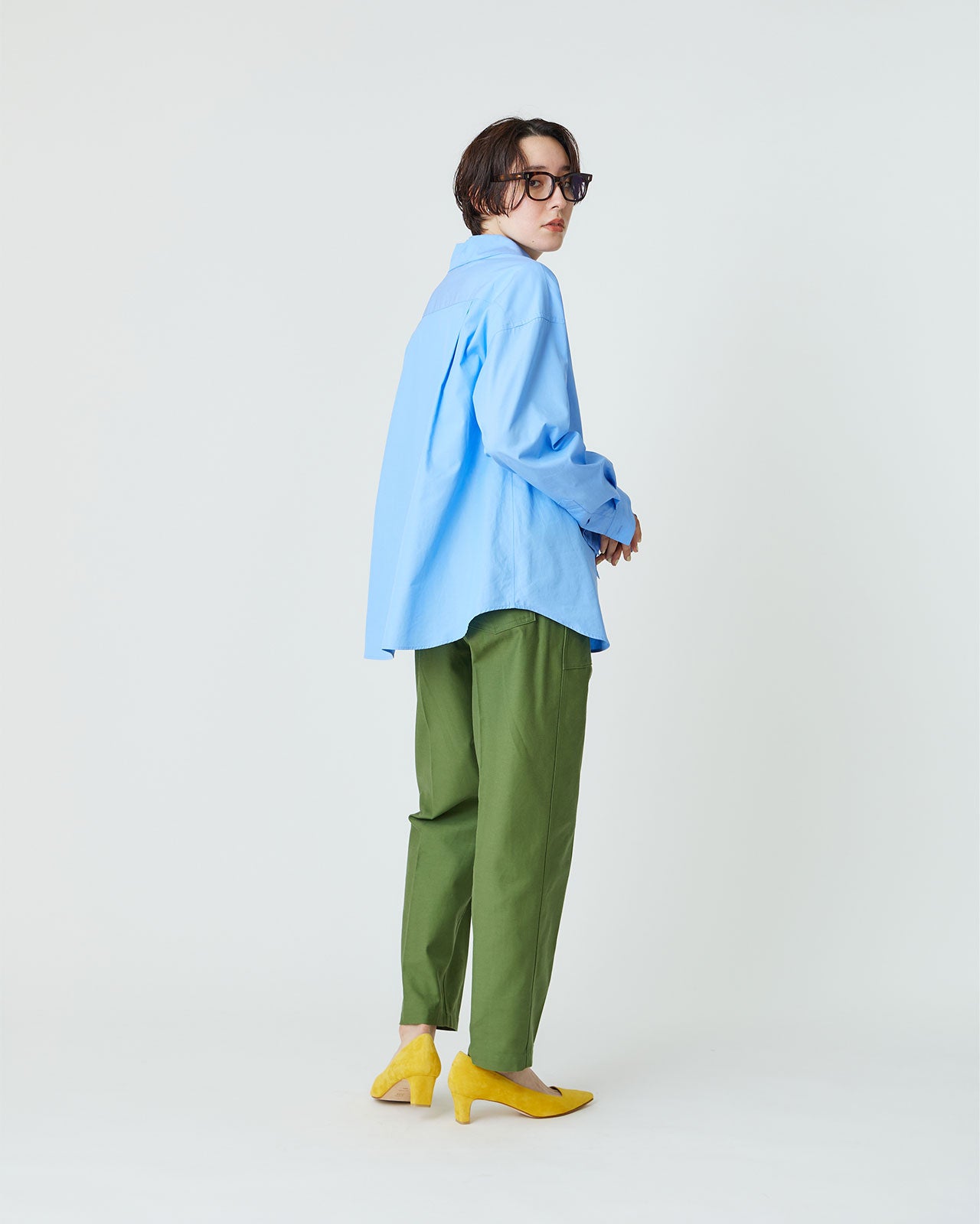 ROUND COLLAR BLOUSE
