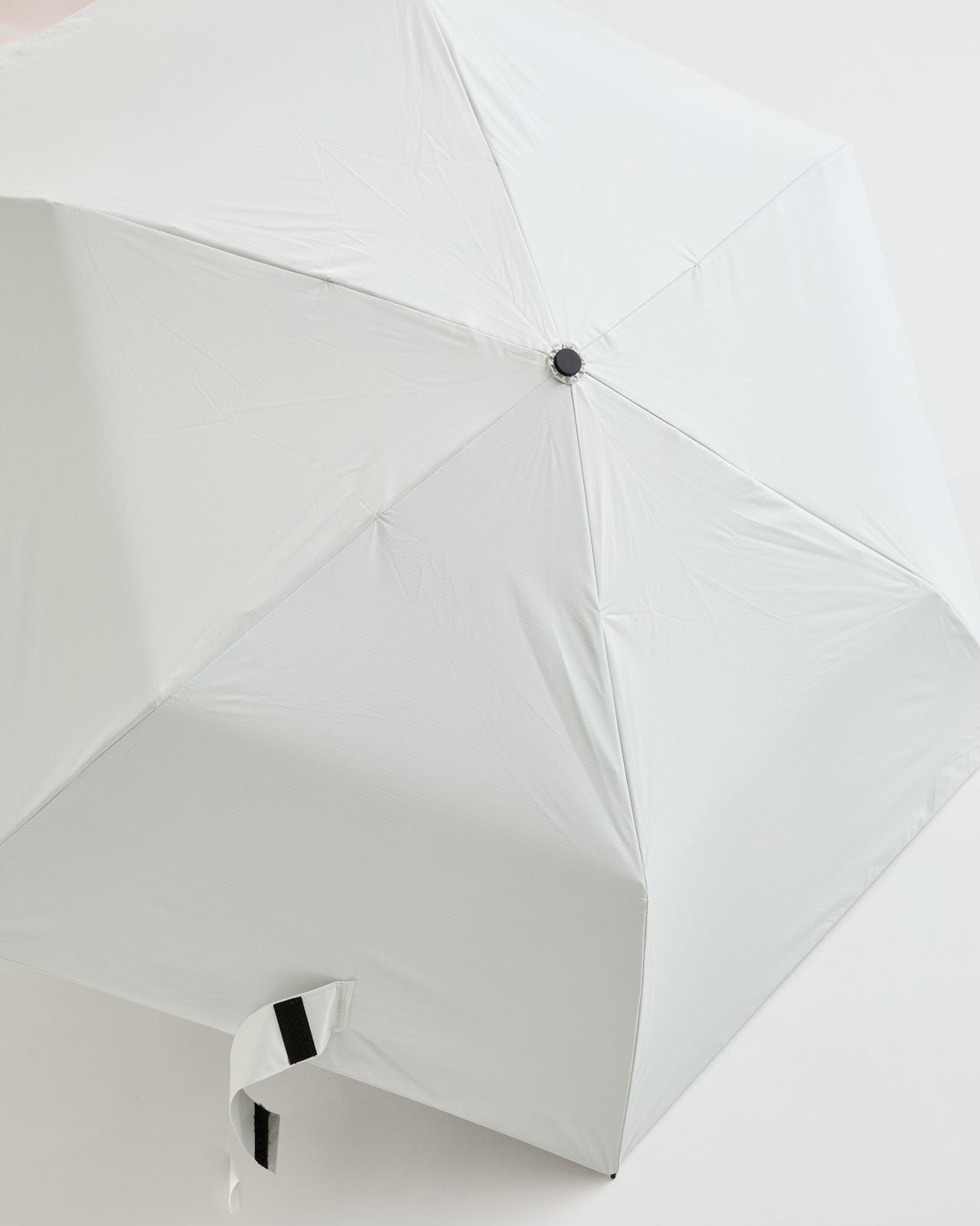 【5月下旬お届け】"EXCLUSIVE：WHITE"Lightweight folding HEATBLOCK®