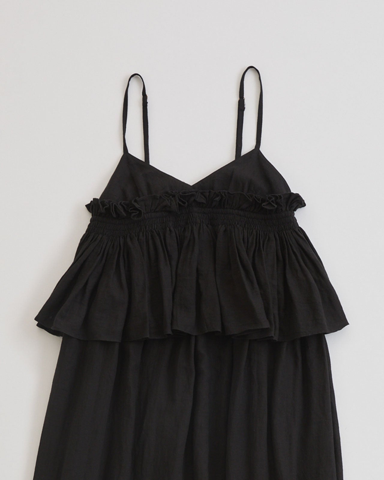 Crinkle Crinkle Crinkle embroidery scallop cami dress