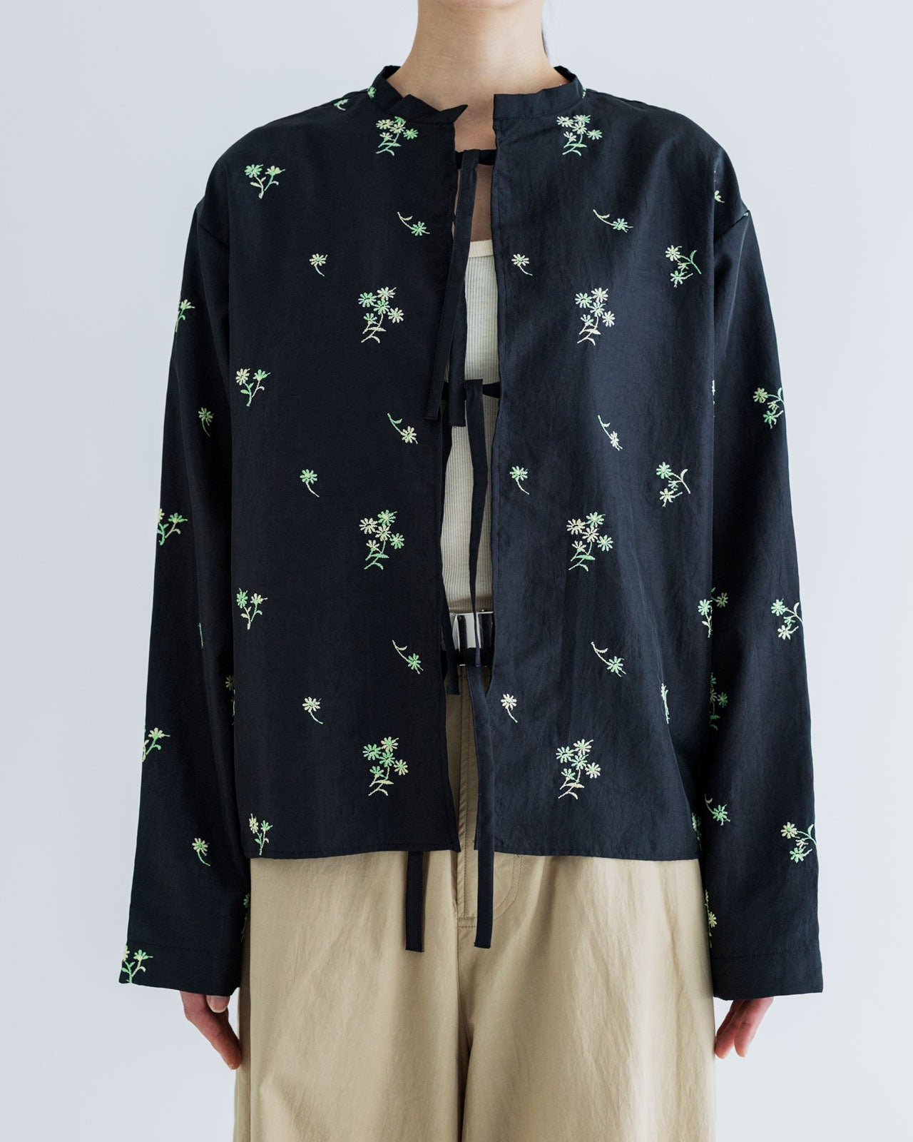 【MEYAME】FLOWER  EMBROIDERY BLOUSE