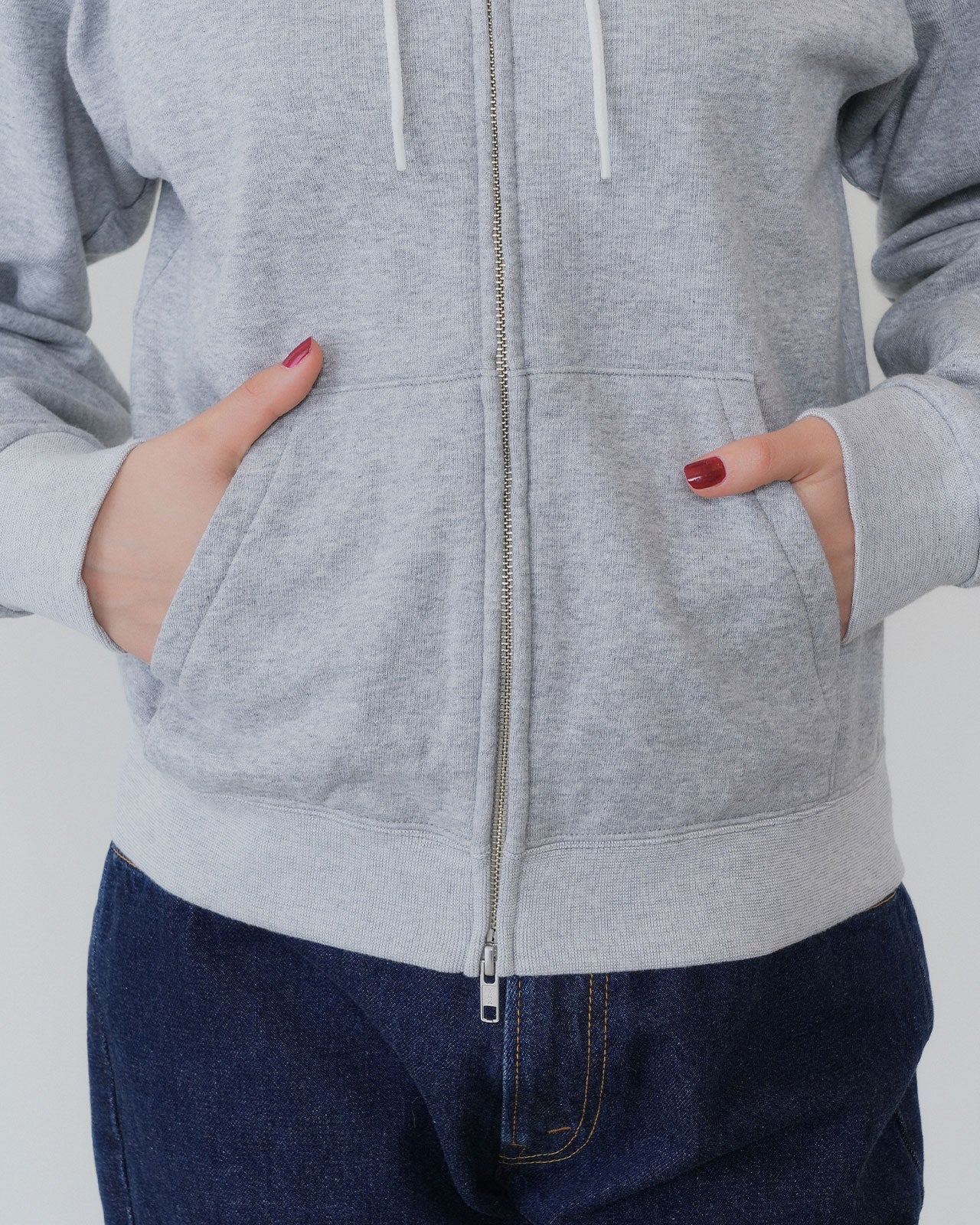 【8月下旬お届け】USEFUL ZIP-UP HOODIE