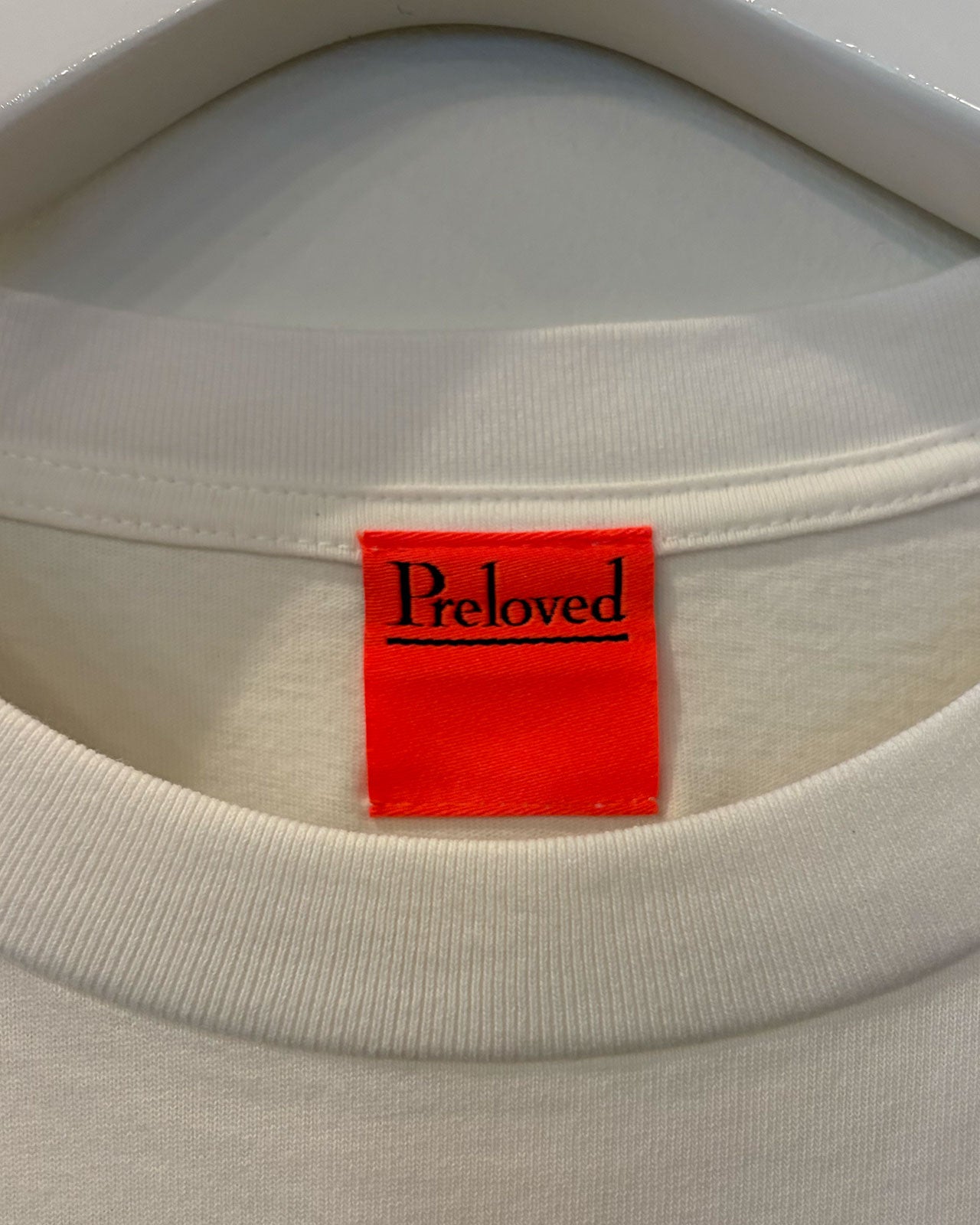 Preloved TSHIRT