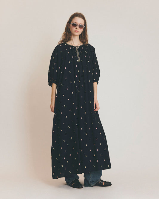 【4月上旬お届け】PAISLEY EMBROIDERED DRESS