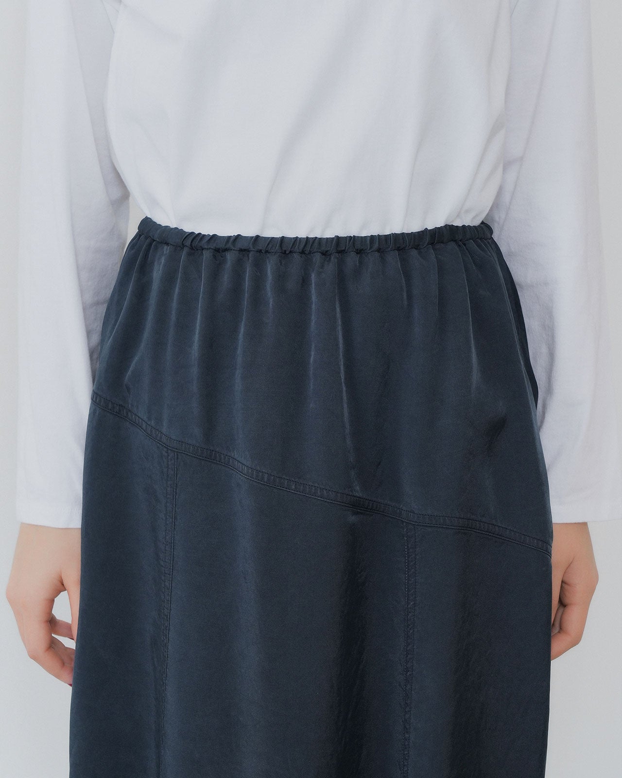 【8月上旬お届け】PIGMENT DYED SATIN SKIRT