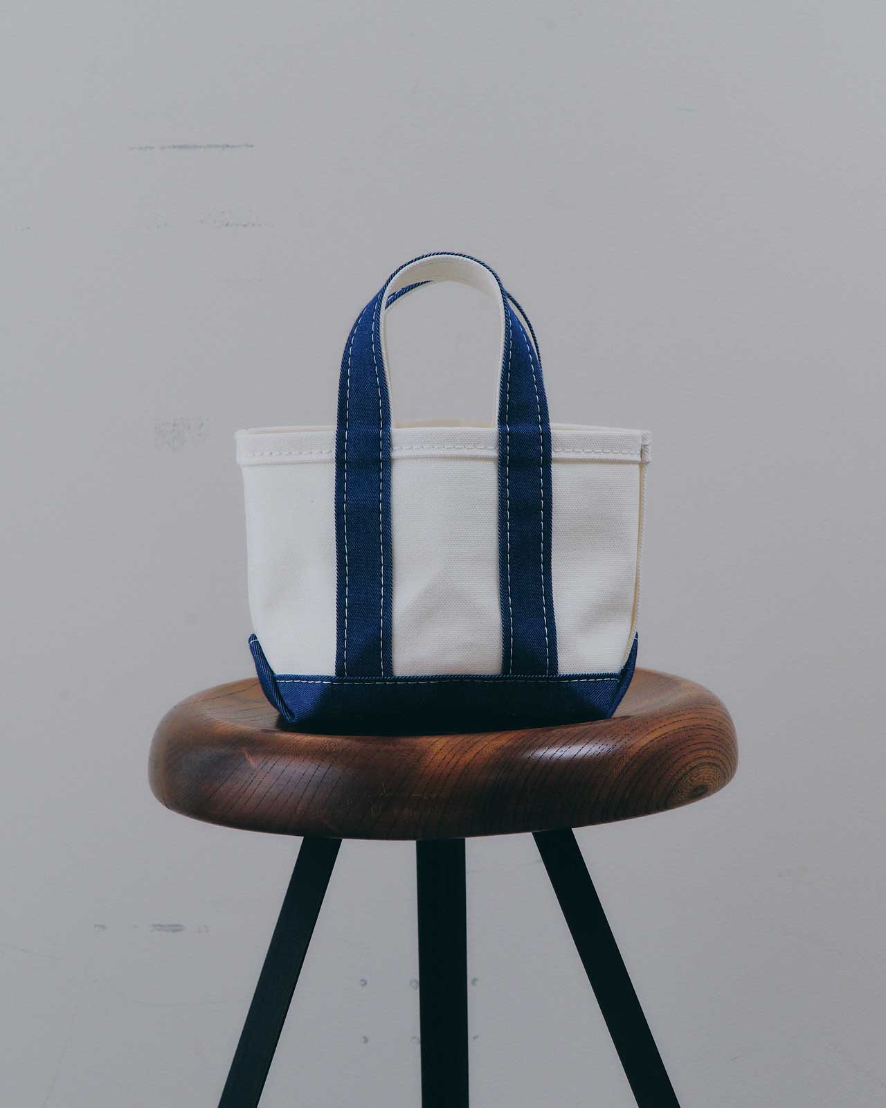 PETITE TOTE