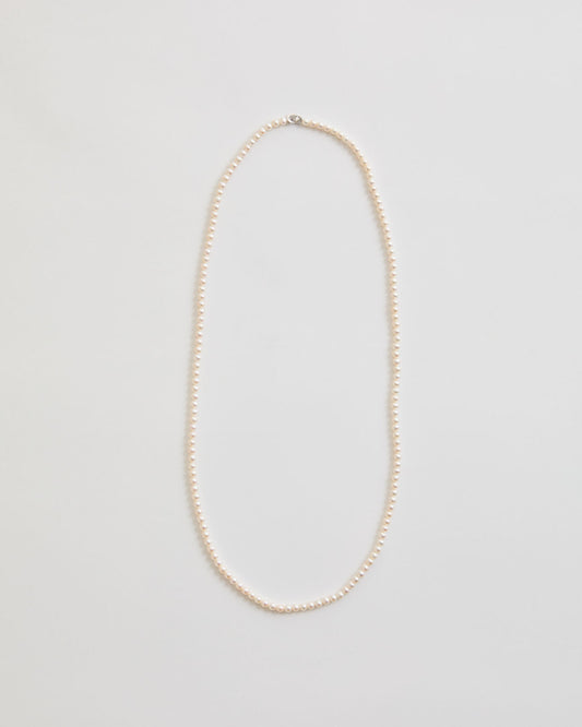 CADEAUX EXCLUSIVE LONG PEARL NECKLACE